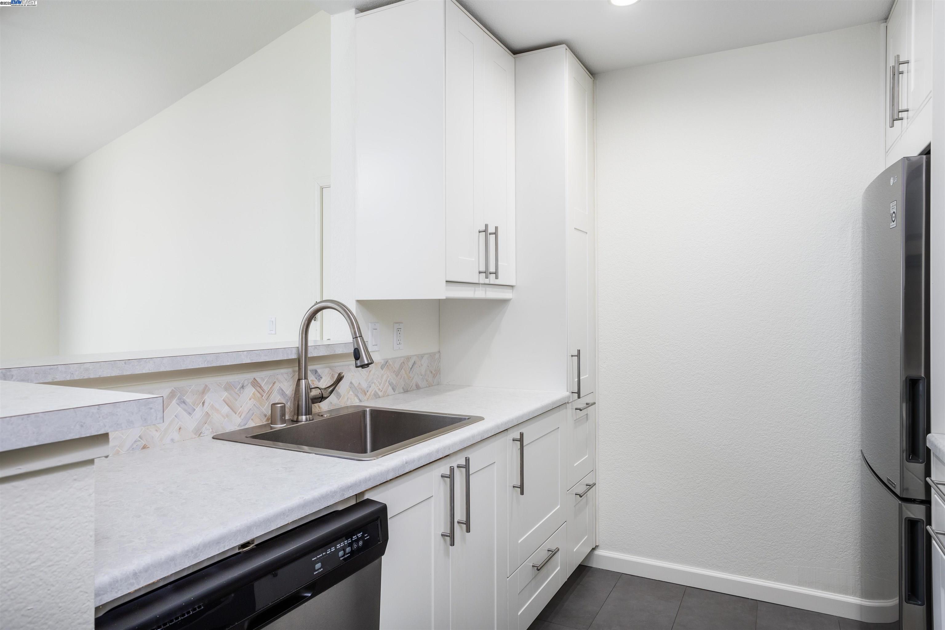 Detail Gallery Image 9 of 32 For 140 Reflections Dr #24,  San Ramon,  CA 94583 - 1 Beds | 1 Baths