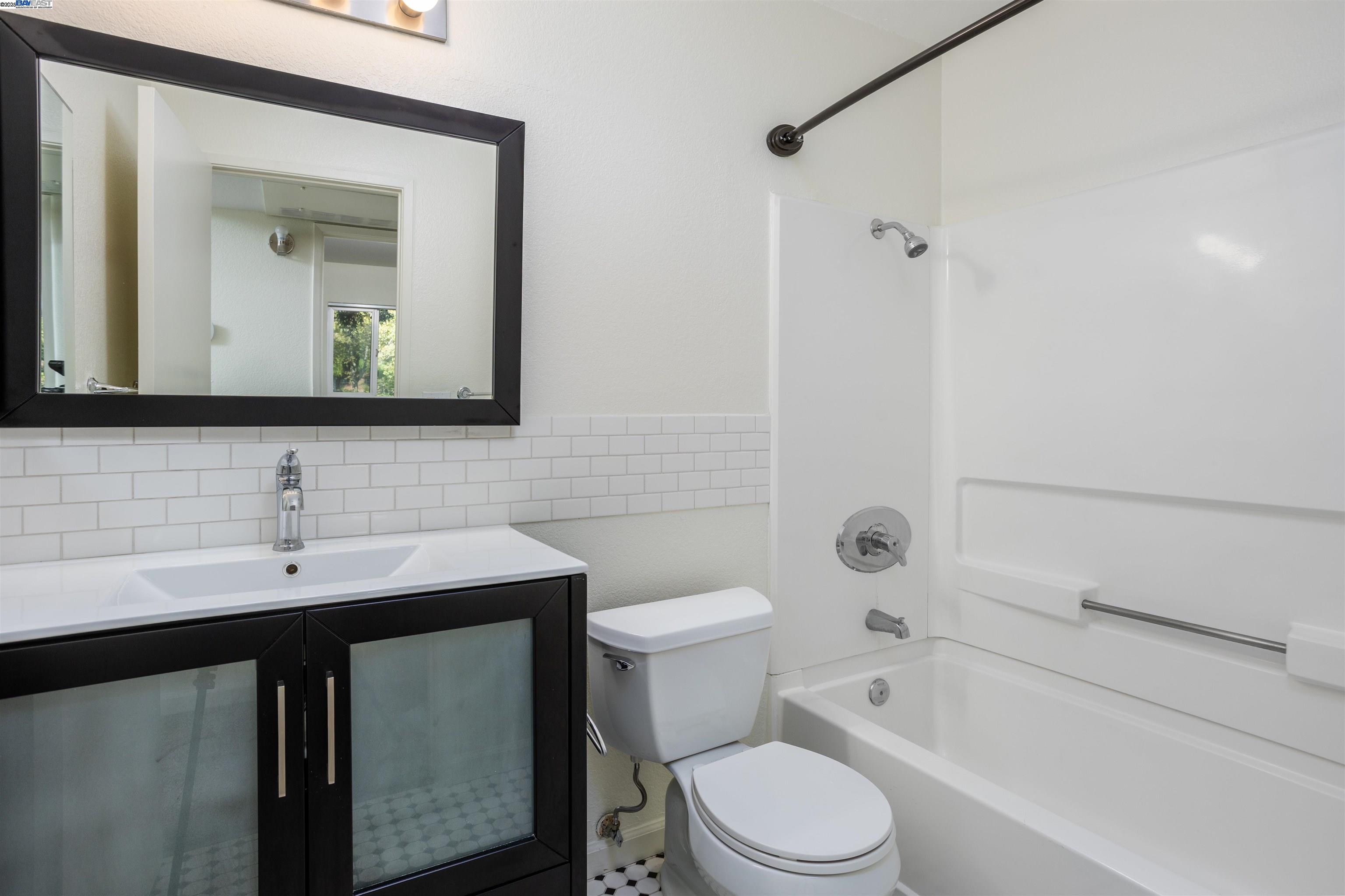 Detail Gallery Image 10 of 32 For 140 Reflections Dr #24,  San Ramon,  CA 94583 - 1 Beds | 1 Baths