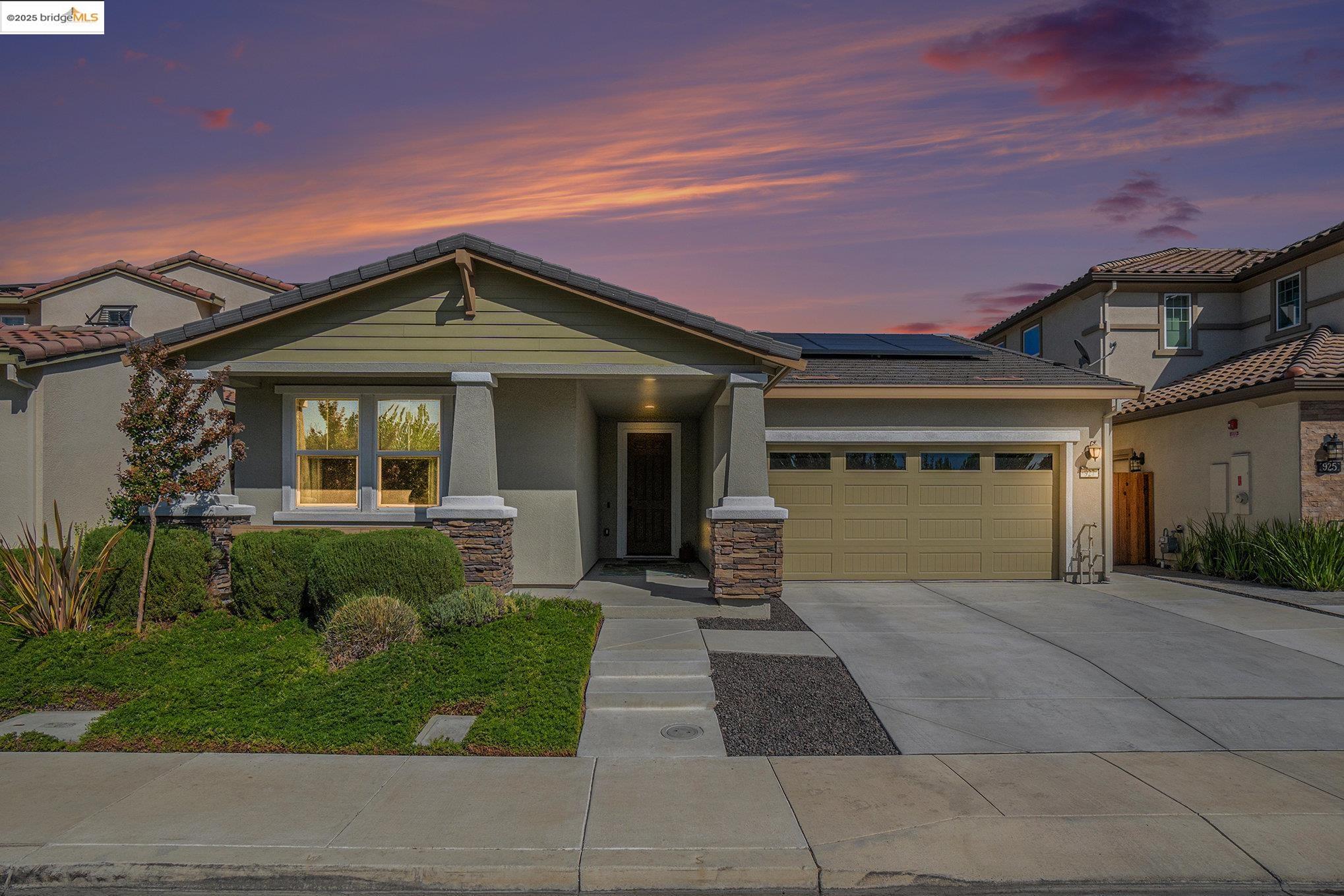 Front Image Thumbnail for EB41114647