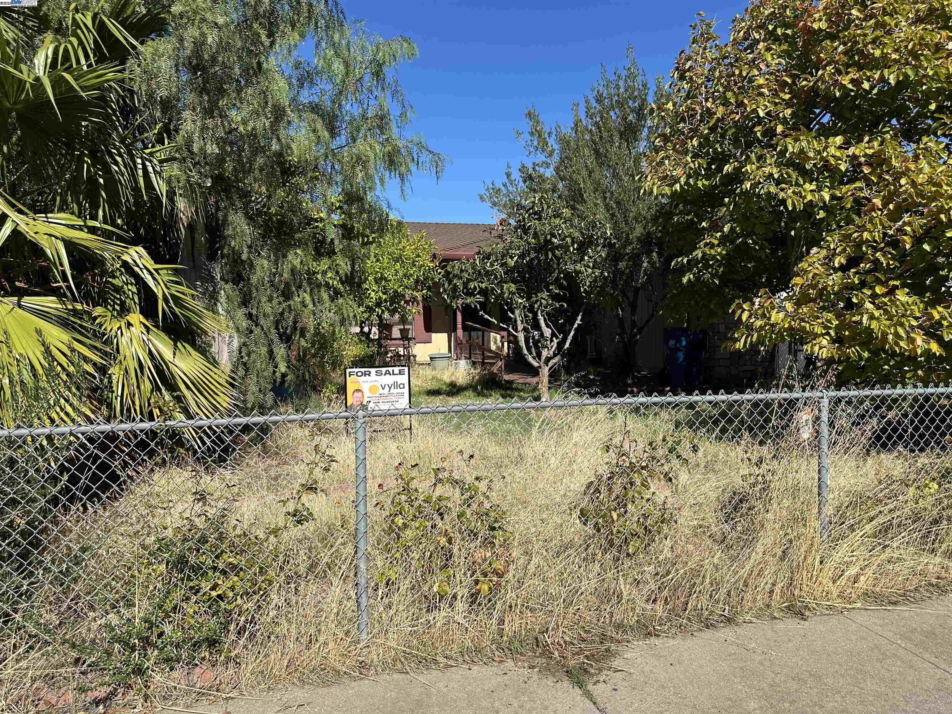 Detail Gallery Image 16 of 16 For 1988 Calaveras Dr, Pittsburg,  CA 94565-0000 - 4 Beds | 2 Baths