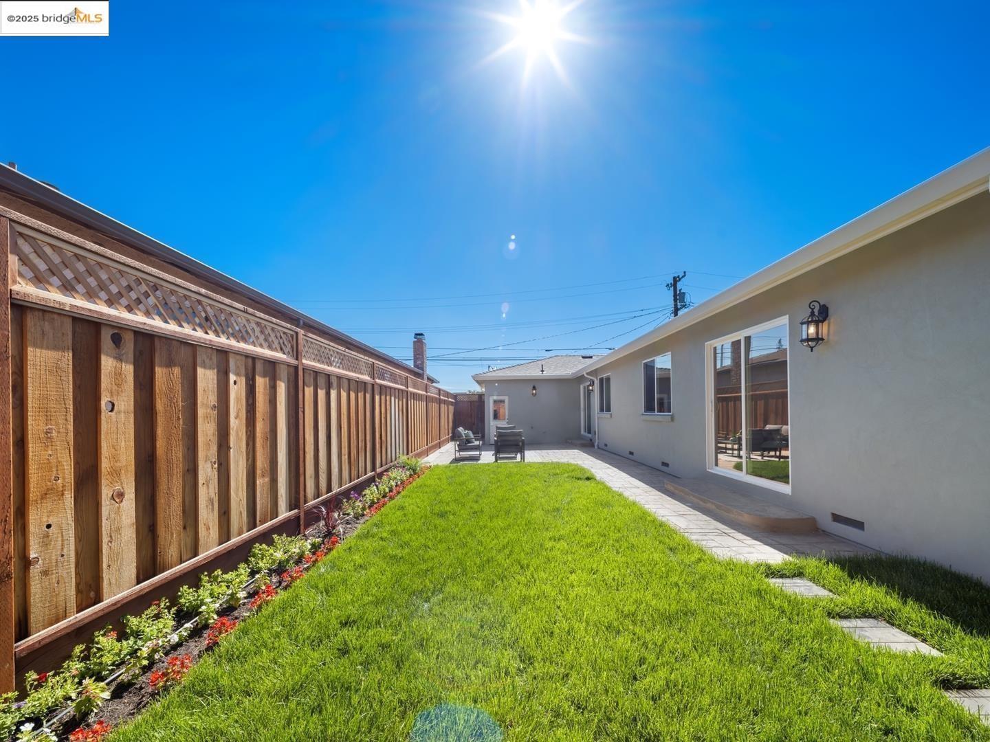 Detail Gallery Image 26 of 31 For 4314 Shamrock Way, Castro Valley,  CA 94546 - 4 Beds | 2/1 Baths