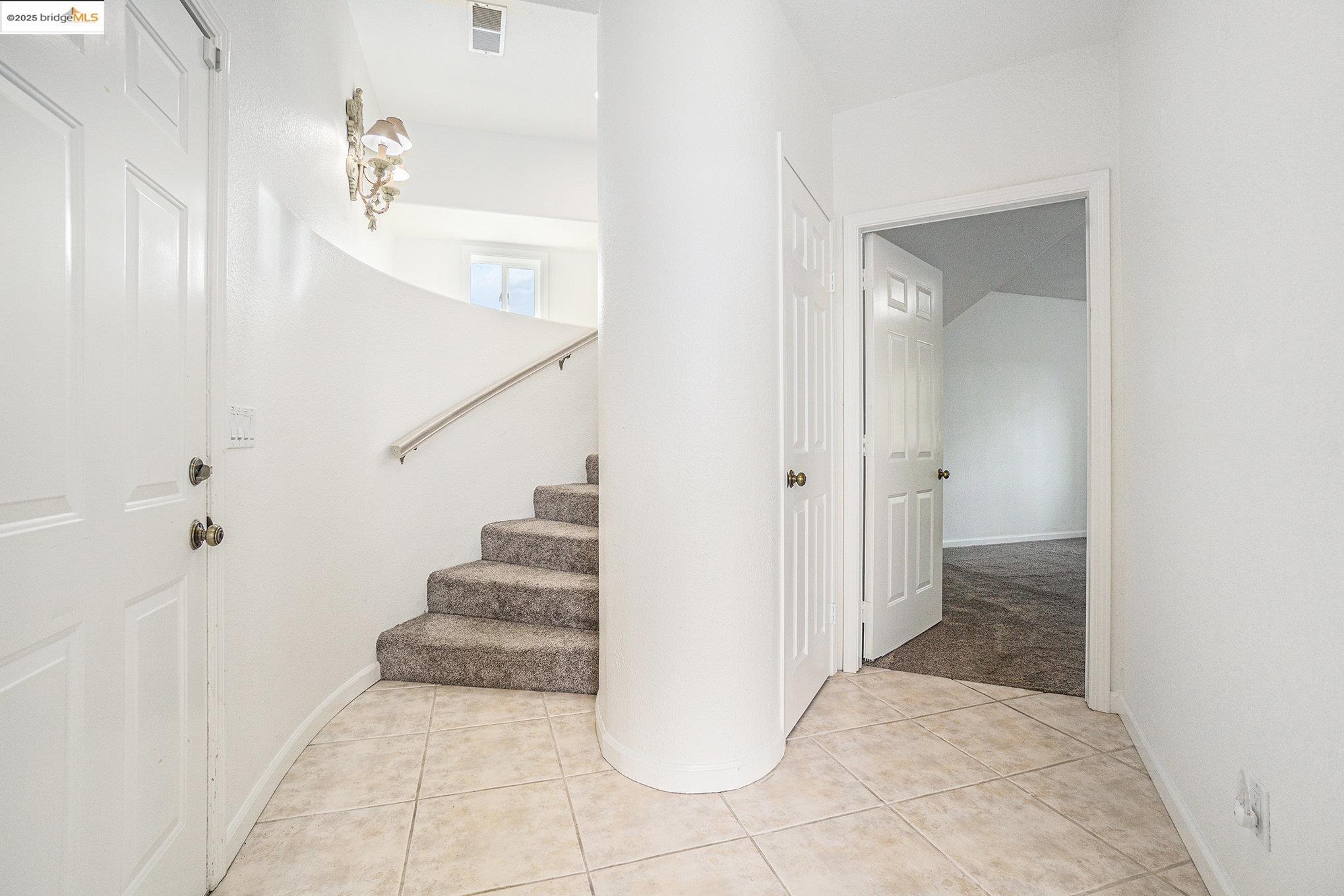 Detail Gallery Image 4 of 39 For 2878 Taylor Rd, Bethel Island,  CA 94511 - 2 Beds | 3 Baths