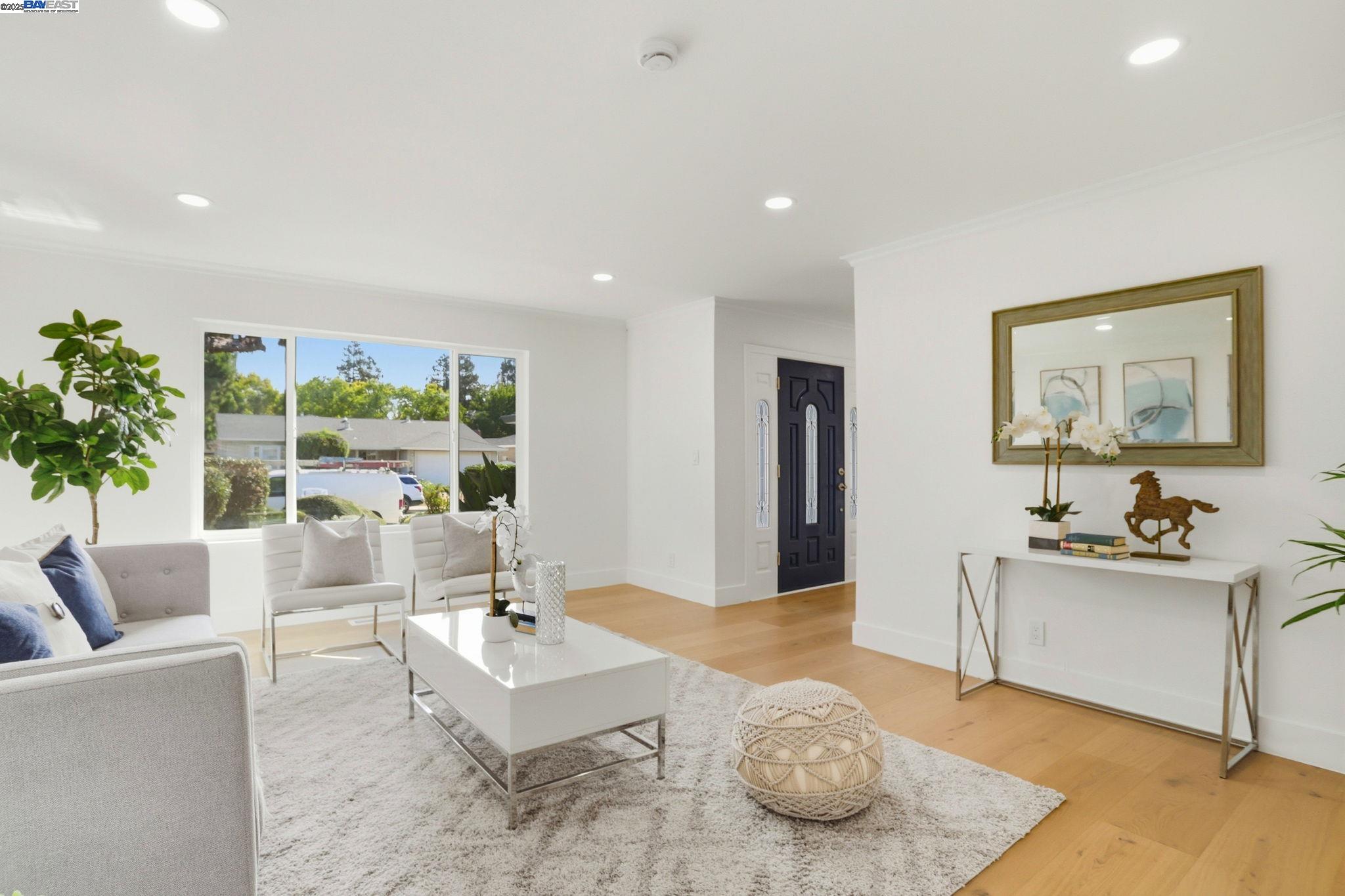 Detail Gallery Image 6 of 30 For 79 Park Sharon Dr, San Jose,  CA 95136 - 5 Beds | 2/1 Baths