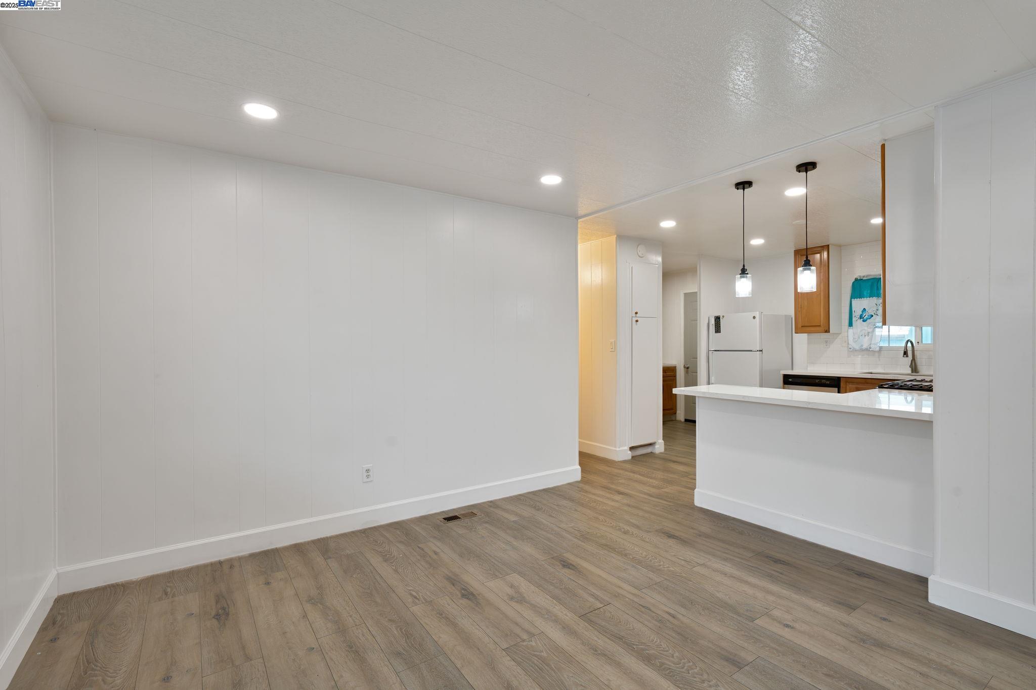 Detail Gallery Image 15 of 52 For 5040 Jackson St. #169,  –,  CA 95660 - 3 Beds | 2 Baths