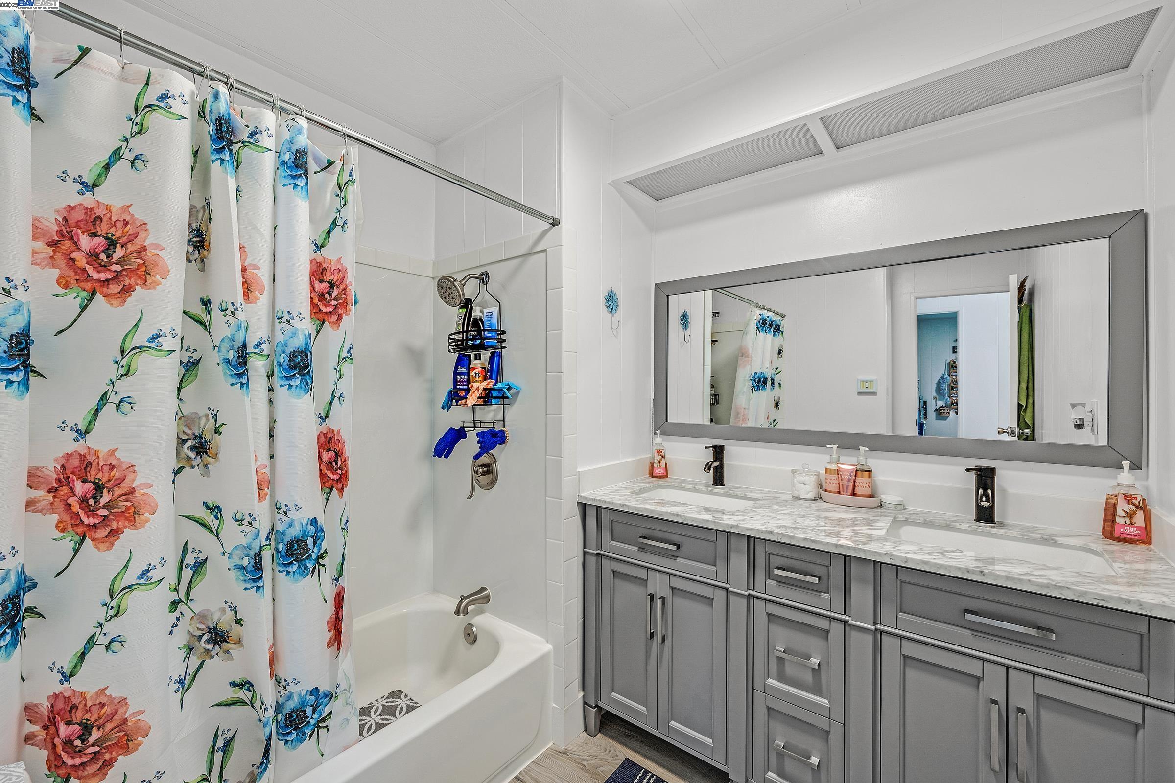 Detail Gallery Image 22 of 52 For 5040 Jackson St. #169,  –,  CA 95660 - 3 Beds | 2 Baths