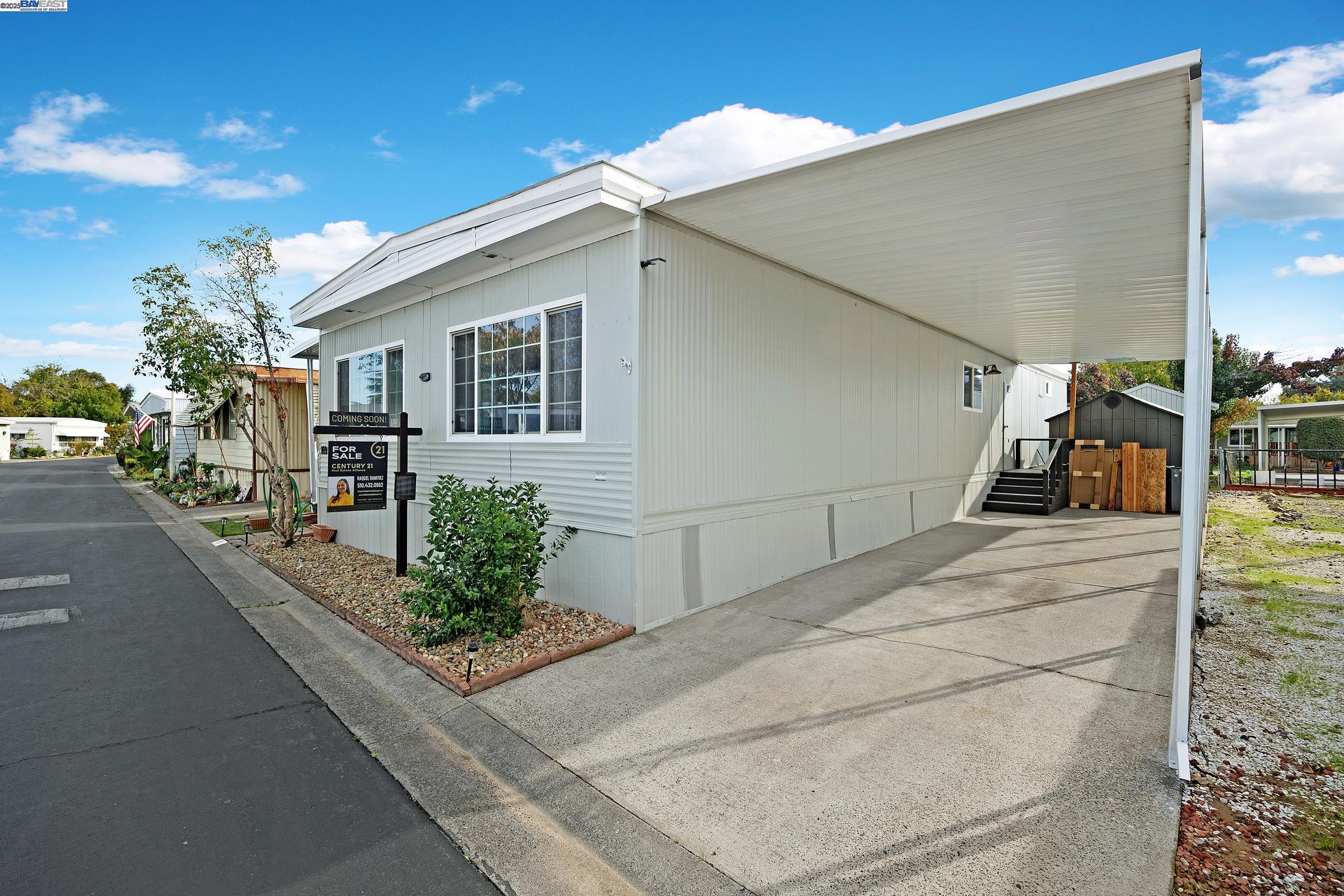 Detail Gallery Image 30 of 34 For 5040 Jackson St. #169,  –,  CA 95660 - 3 Beds | 2 Baths