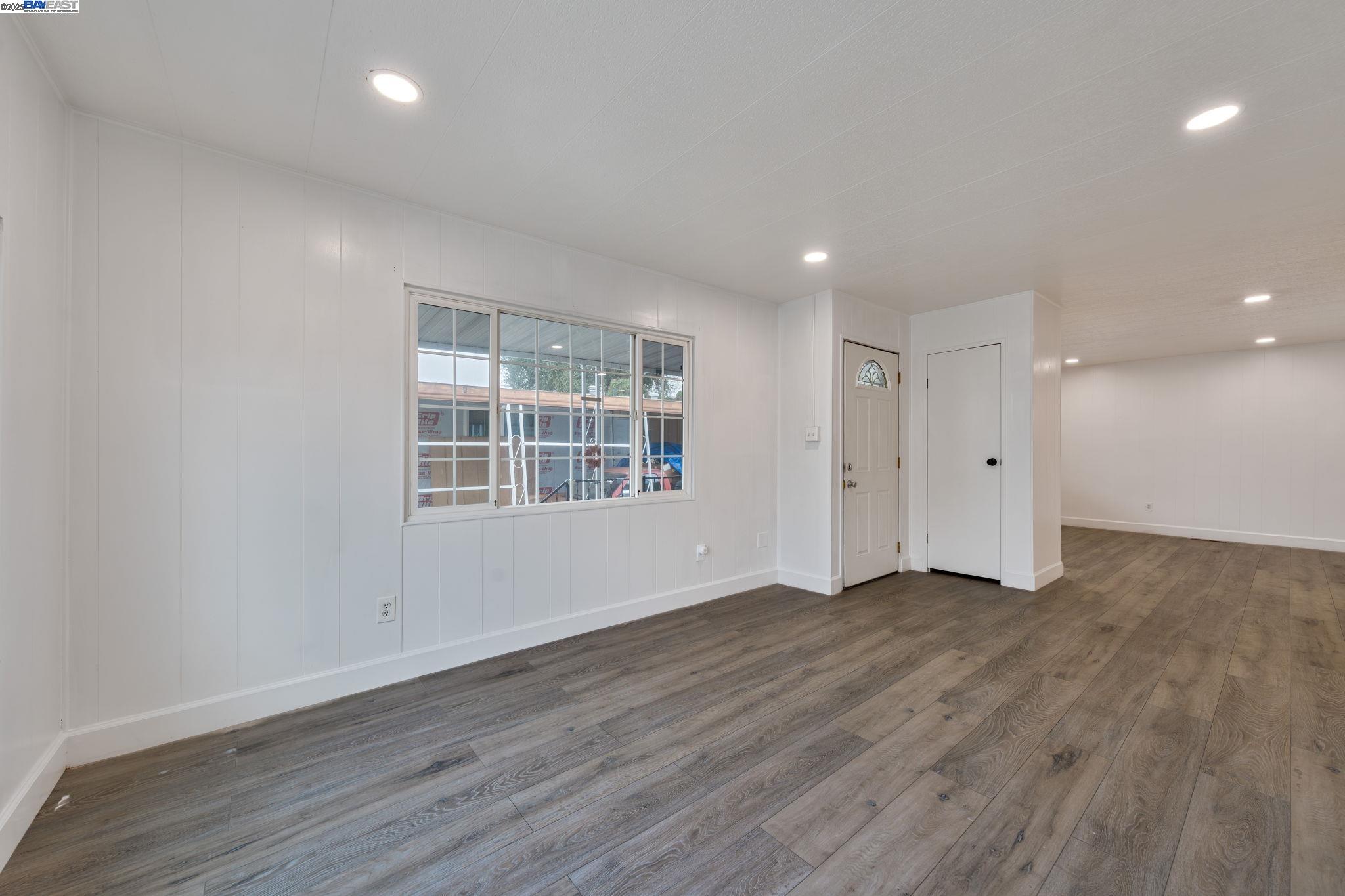 Detail Gallery Image 35 of 52 For 5040 Jackson St. #169,  –,  CA 95660 - 3 Beds | 2 Baths