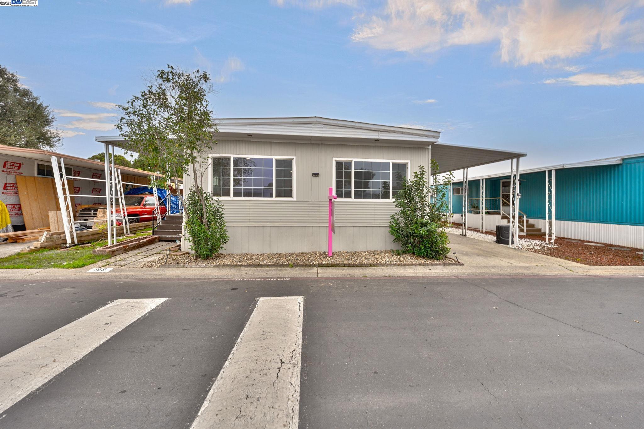 Detail Gallery Image 49 of 52 For 5040 Jackson St. #169,  –,  CA 95660 - 3 Beds | 2 Baths