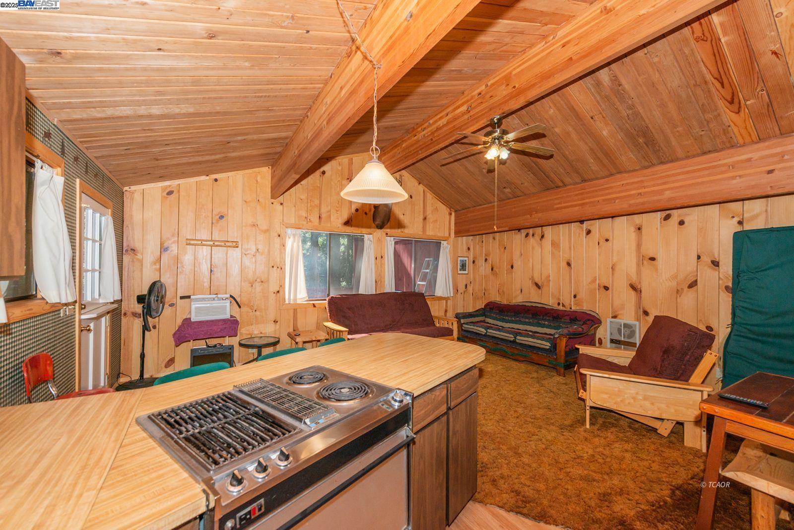 Detail Gallery Image 14 of 43 For 761 Lake Forest Dr., Trinity Center,  CA 96091 - 2 Beds | 1 Baths