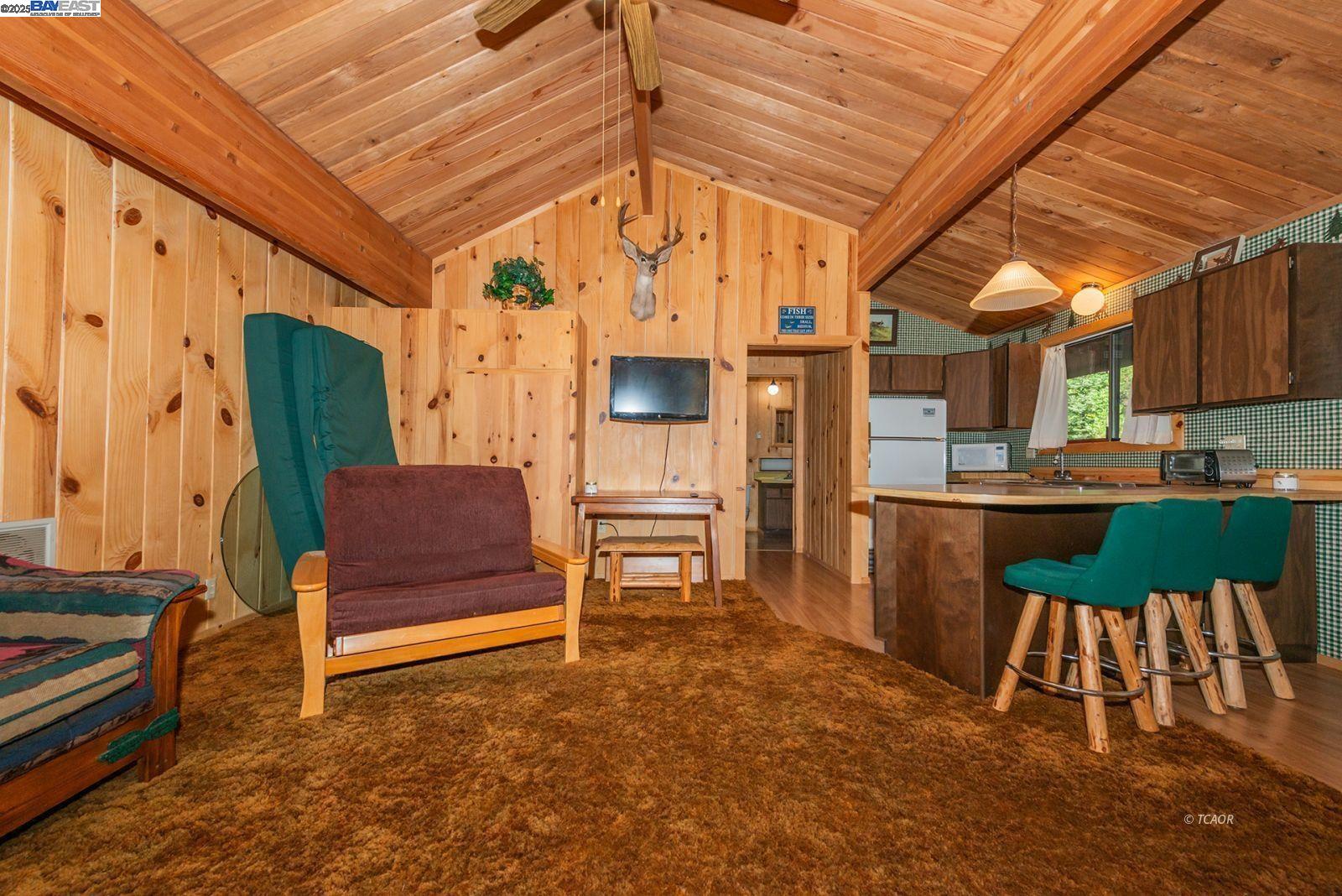 Detail Gallery Image 5 of 43 For 761 Lake Forest Dr., Trinity Center,  CA 96091 - 2 Beds | 1 Baths