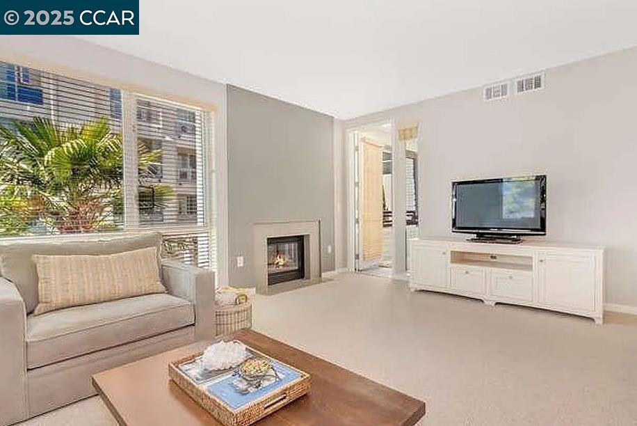 Photo #6: 41114706 Listing 