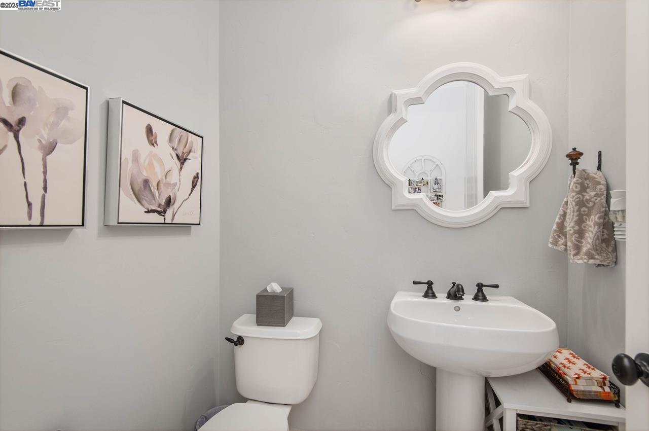 Detail Gallery Image 24 of 60 For 106 Glen View Ct, Copperopolis,  CA 95228 - 3 Beds | 2/1 Baths