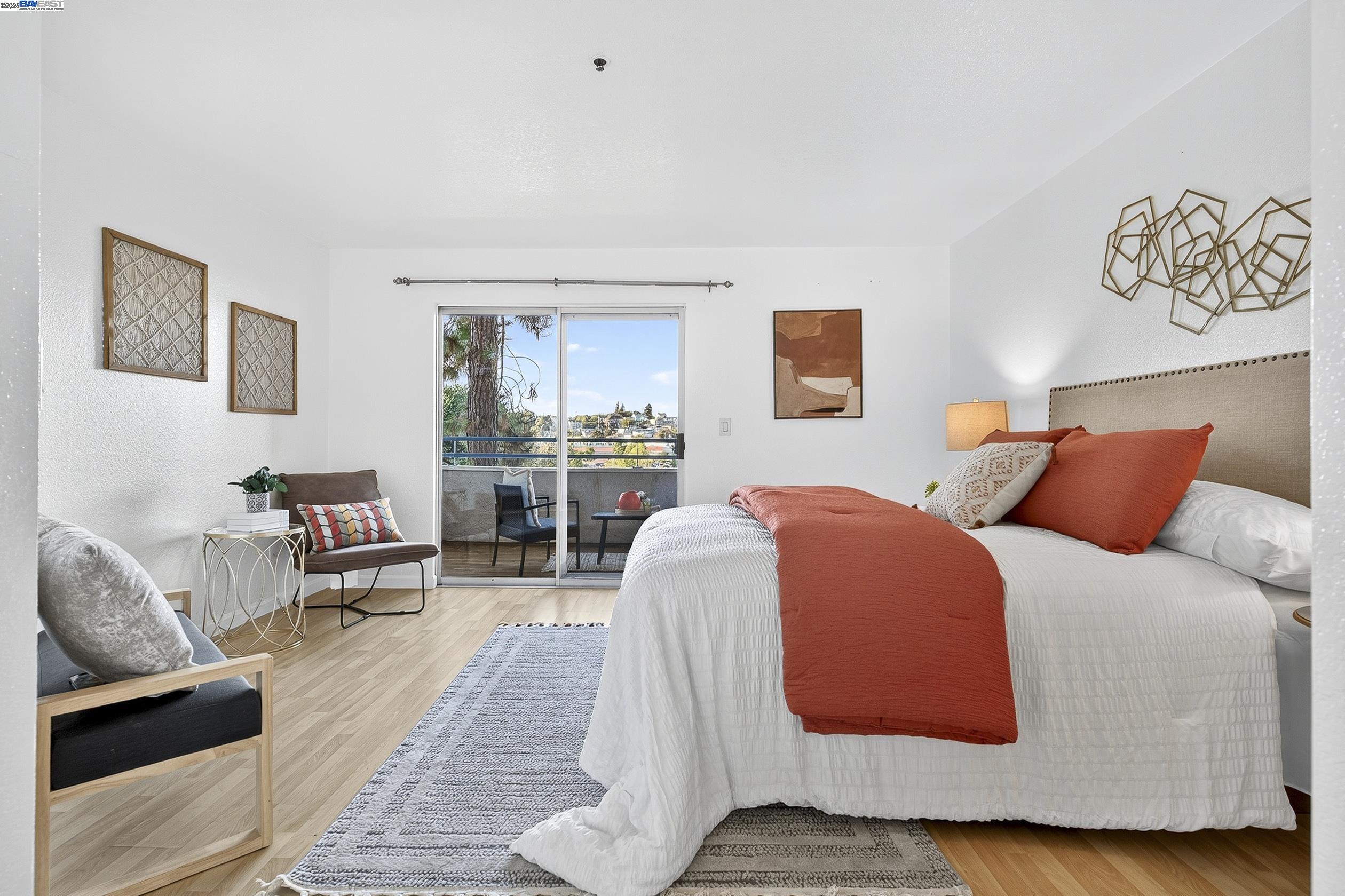 Detail Gallery Image 11 of 33 For 535 Pierce St #3114,  Albany,  CA 94706 - 2 Beds | 2 Baths