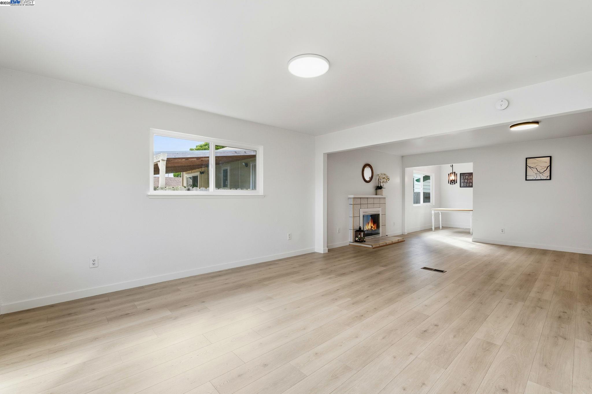 Detail Gallery Image 11 of 49 For 372 S 39th St, Richmond,  CA 94804 - 3 Beds | 2/1 Baths