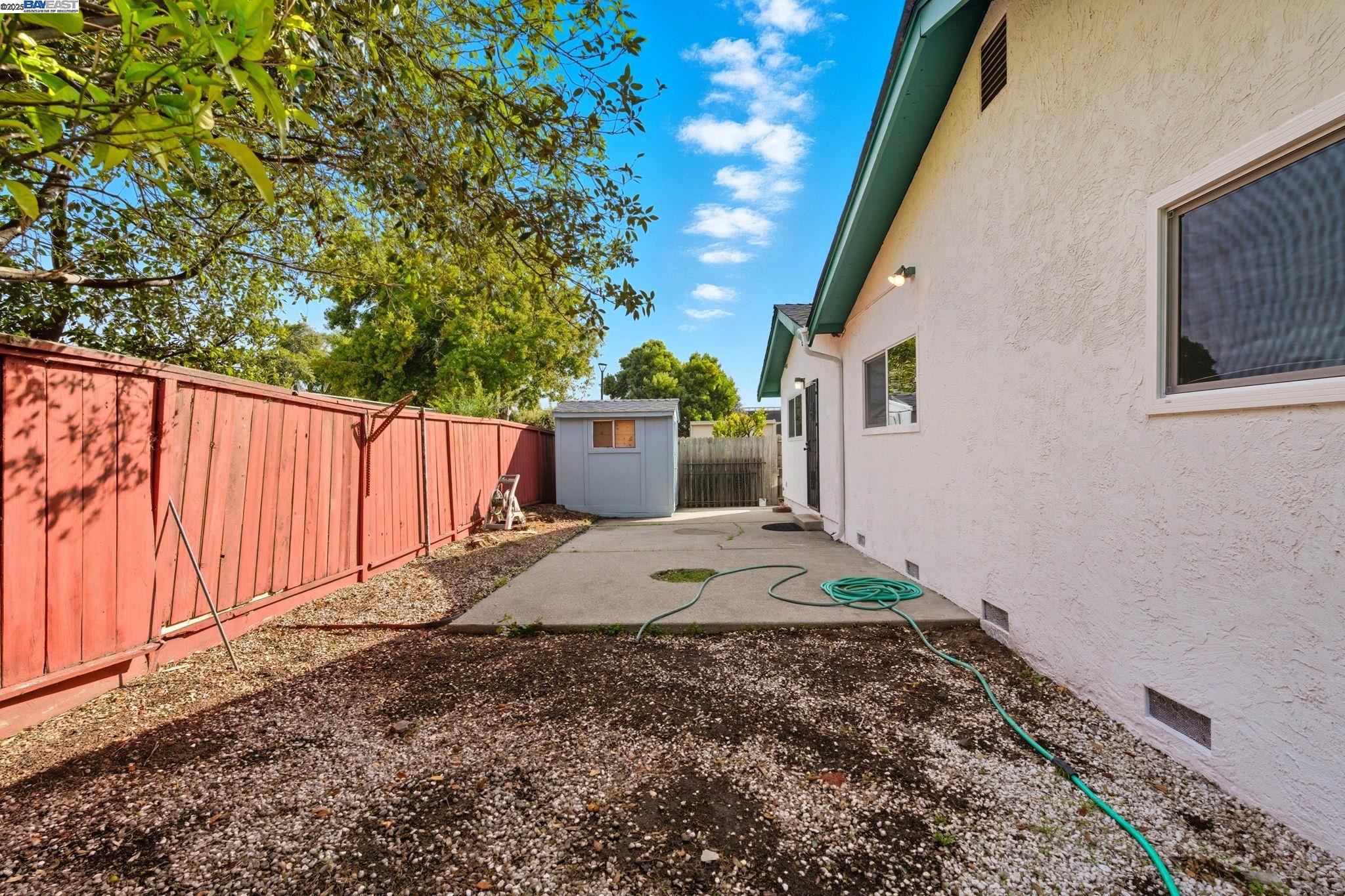Detail Gallery Image 45 of 49 For 372 S 39th St, Richmond,  CA 94804 - 3 Beds | 2/1 Baths