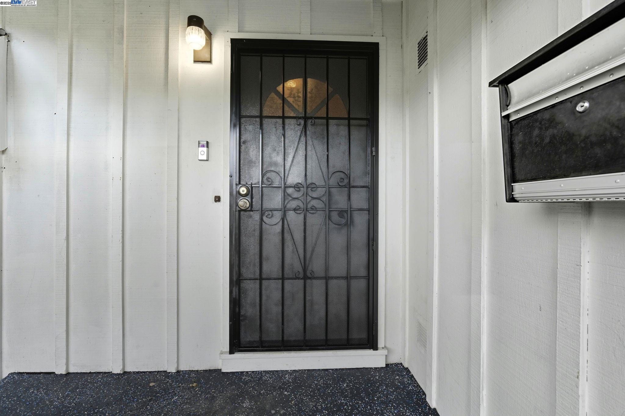 Detail Gallery Image 8 of 49 For 372 S 39th St, Richmond,  CA 94804 - 3 Beds | 2/1 Baths