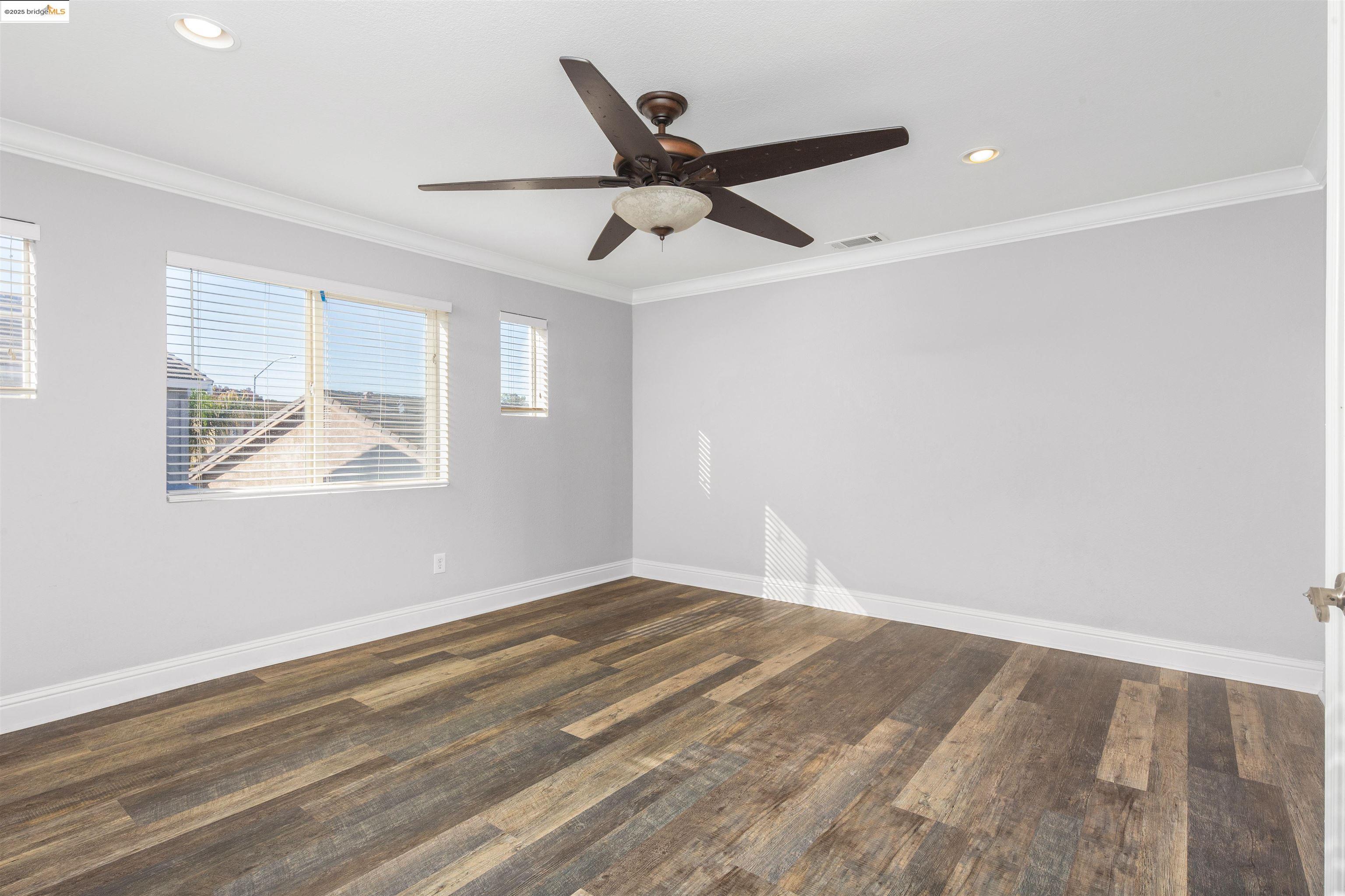 Detail Gallery Image 14 of 31 For 3965 Regatta Dr, Discovery Bay,  CA 94505 - 5 Beds | 3 Baths