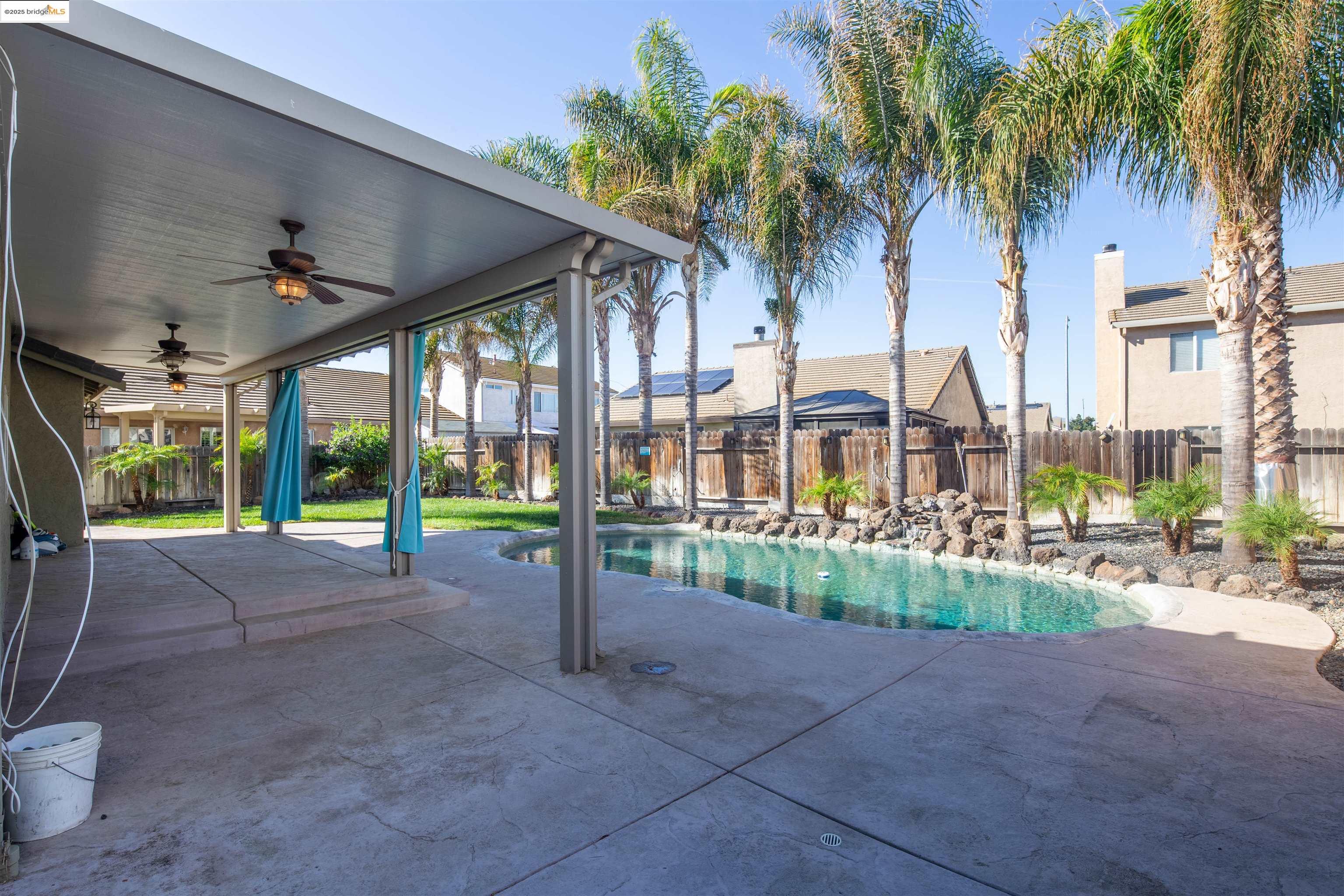 Detail Gallery Image 25 of 31 For 3965 Regatta Dr, Discovery Bay,  CA 94505 - 5 Beds | 3 Baths