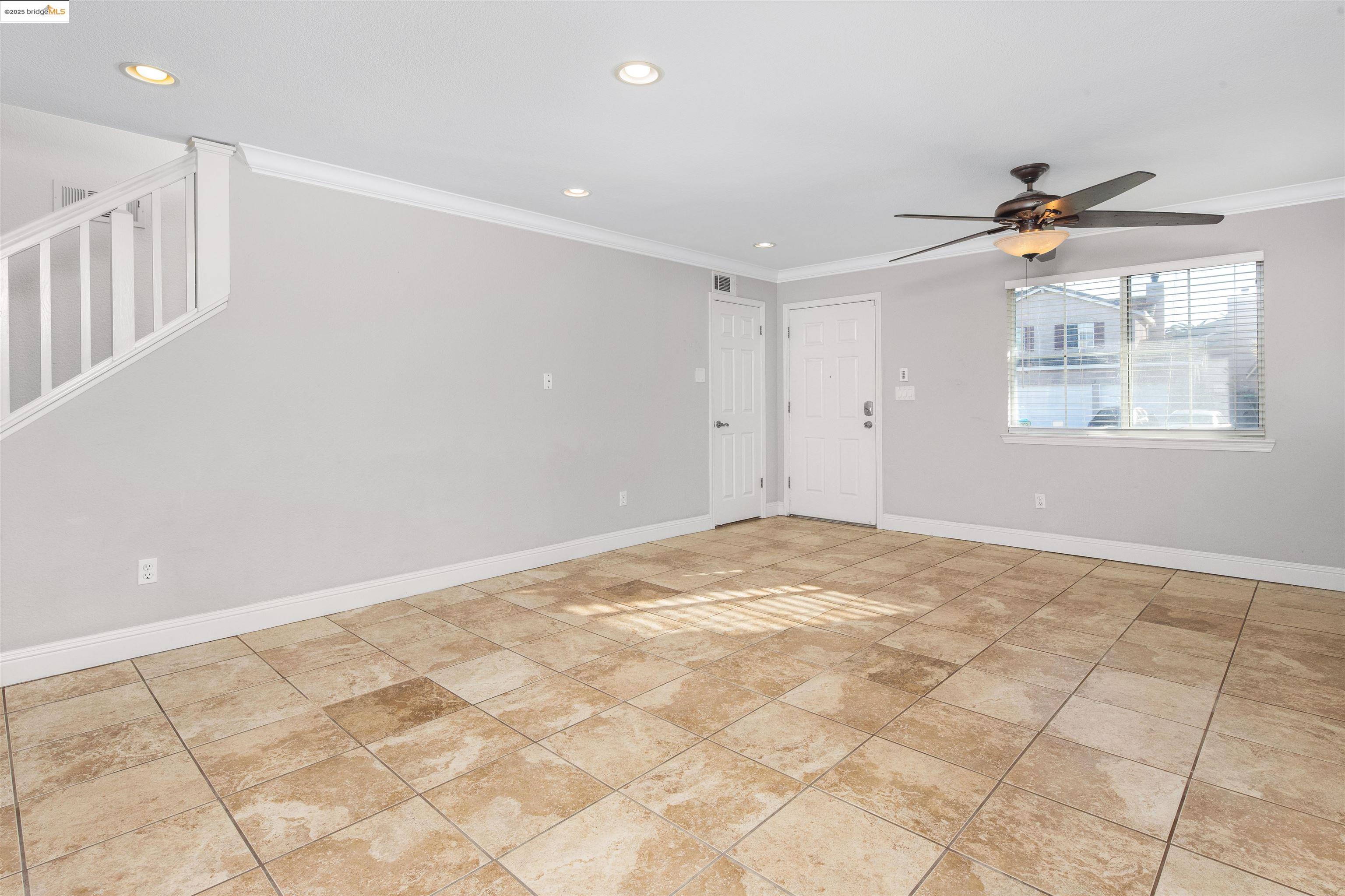 Detail Gallery Image 4 of 31 For 3965 Regatta Dr, Discovery Bay,  CA 94505 - 5 Beds | 3 Baths