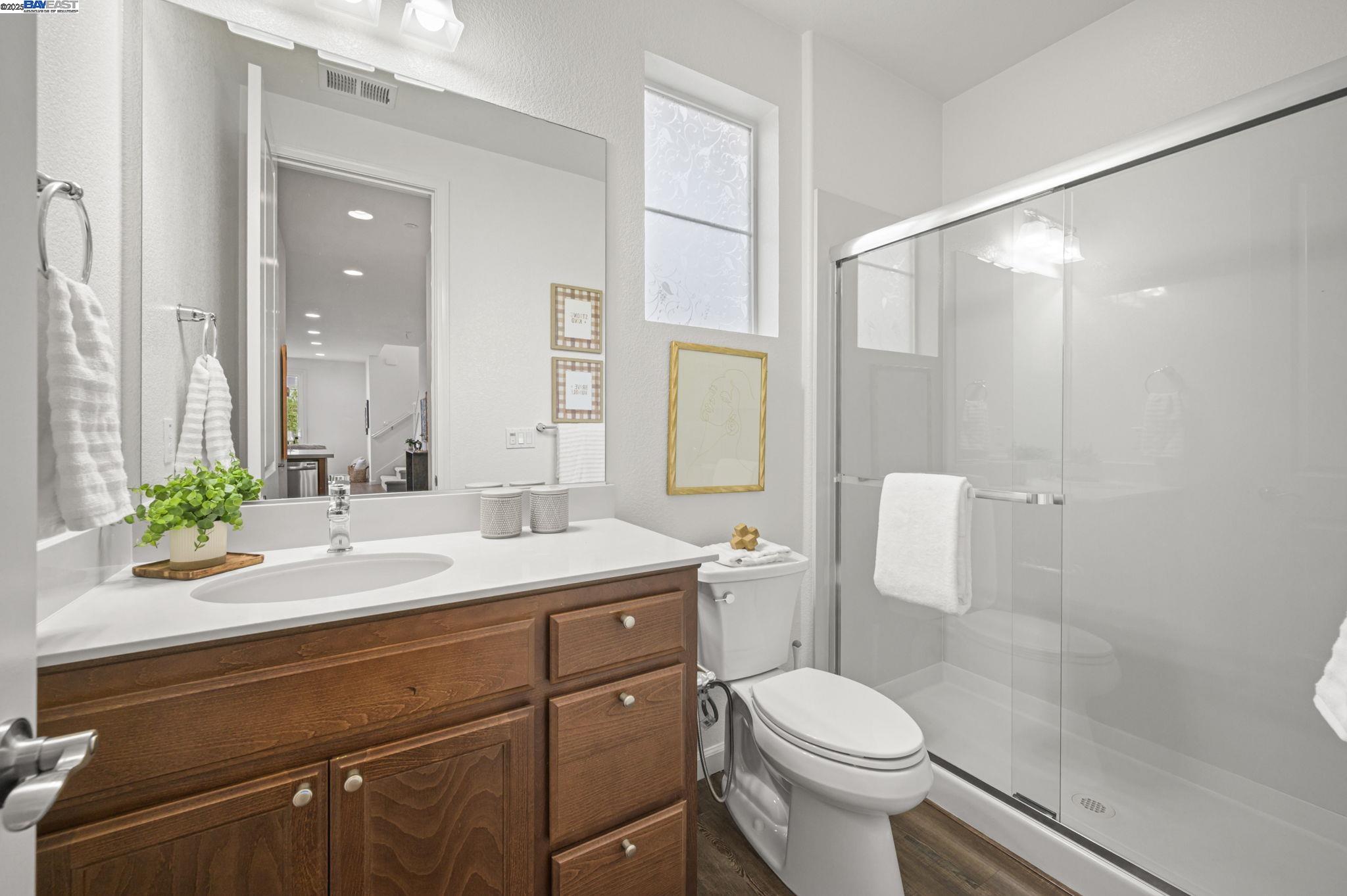 Detail Gallery Image 30 of 55 For 2336 Carbondale Way, Dublin,  CA 94568 - 4 Beds | 4 Baths