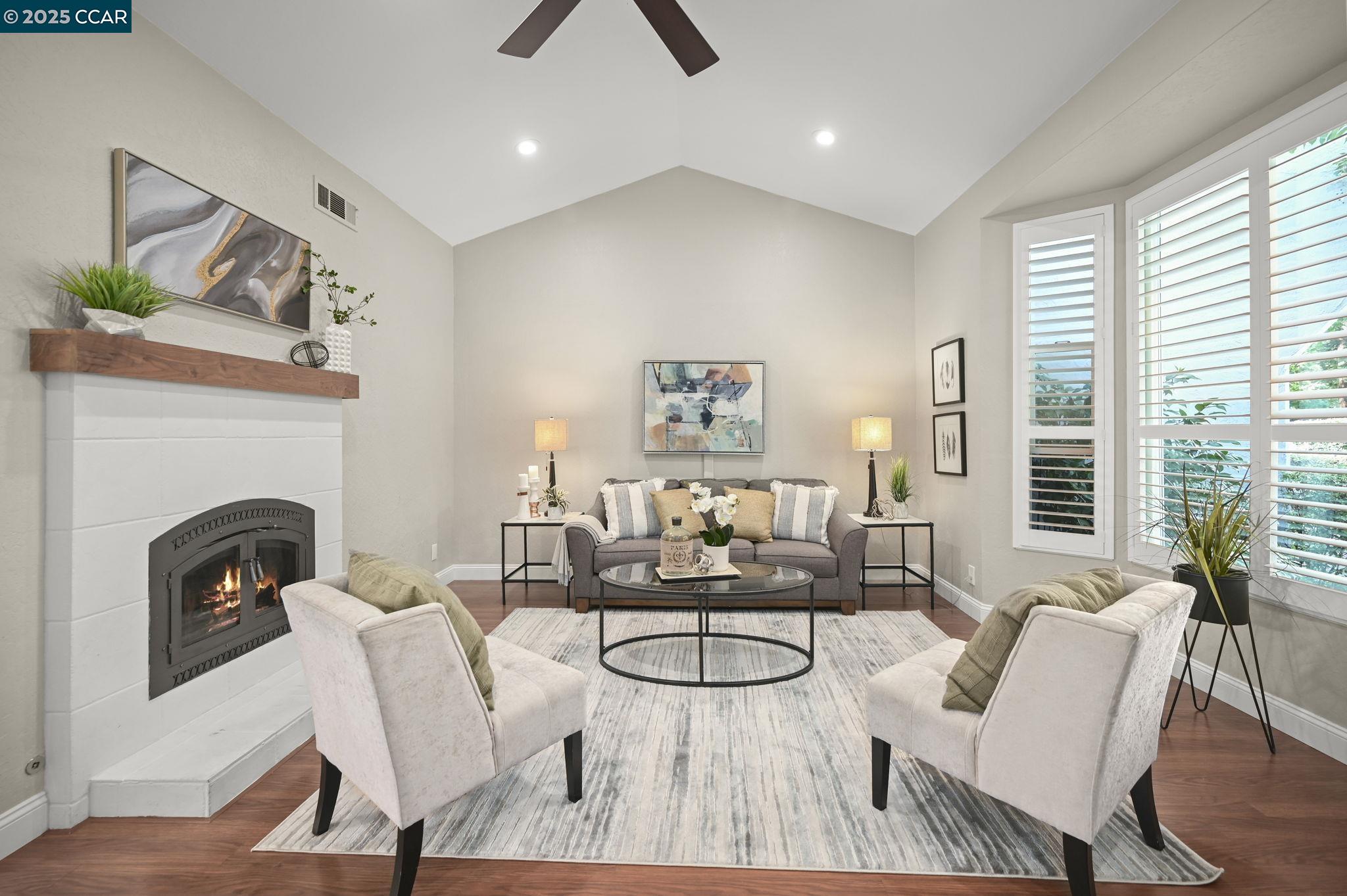 Photo #2: 41114732 Listing 