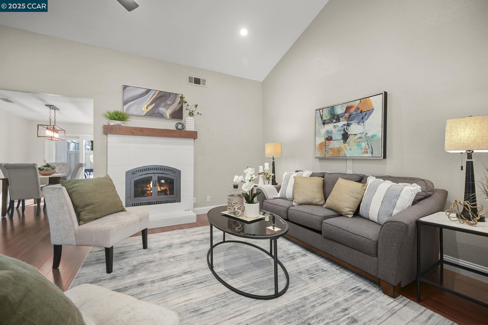 Photo #3: 41114732 Listing 
