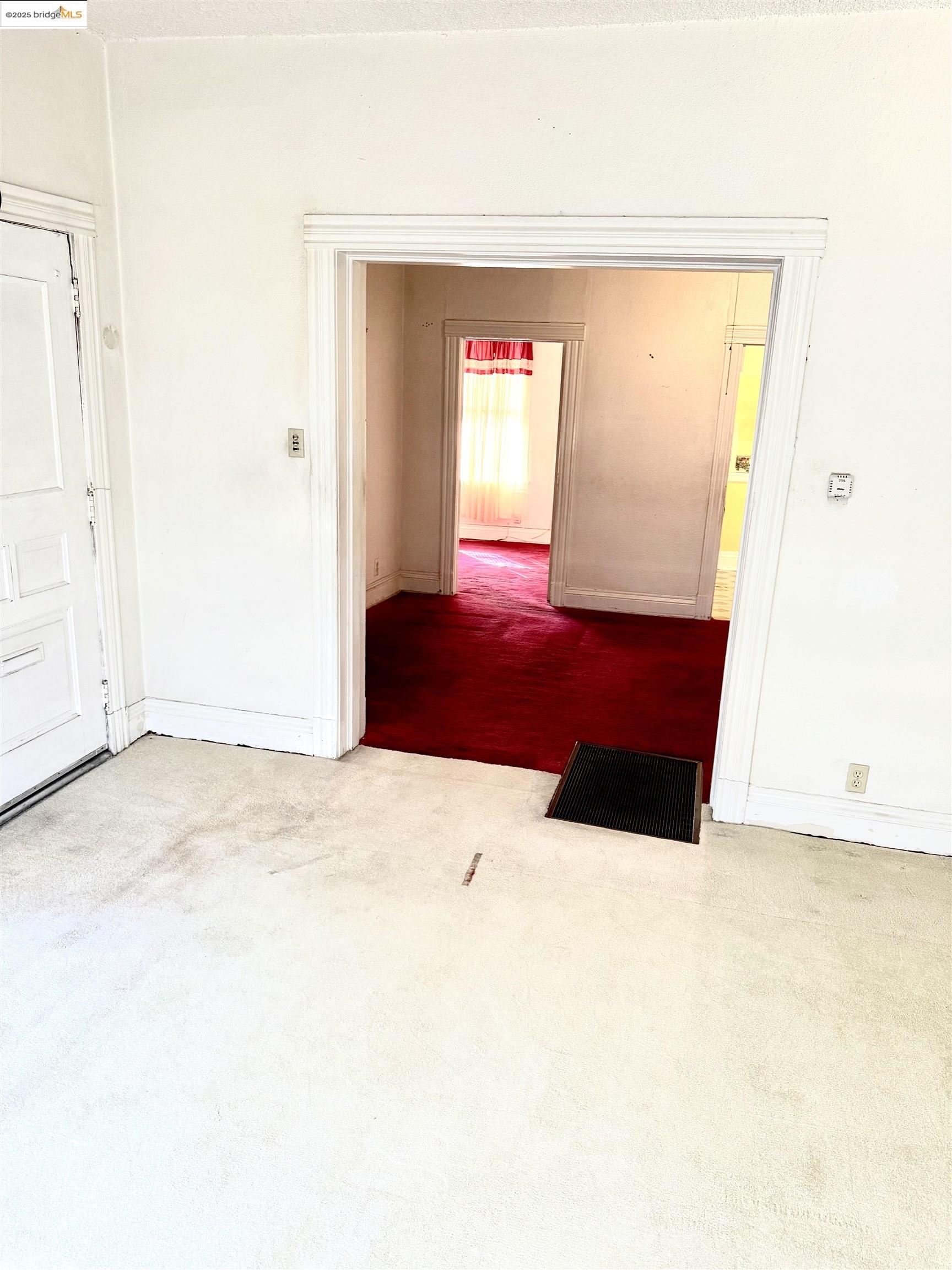 Detail Gallery Image 3 of 17 For 2823 S La Salle Ave, Los Angeles,  CA 90018 - 2 Beds | 1 Baths