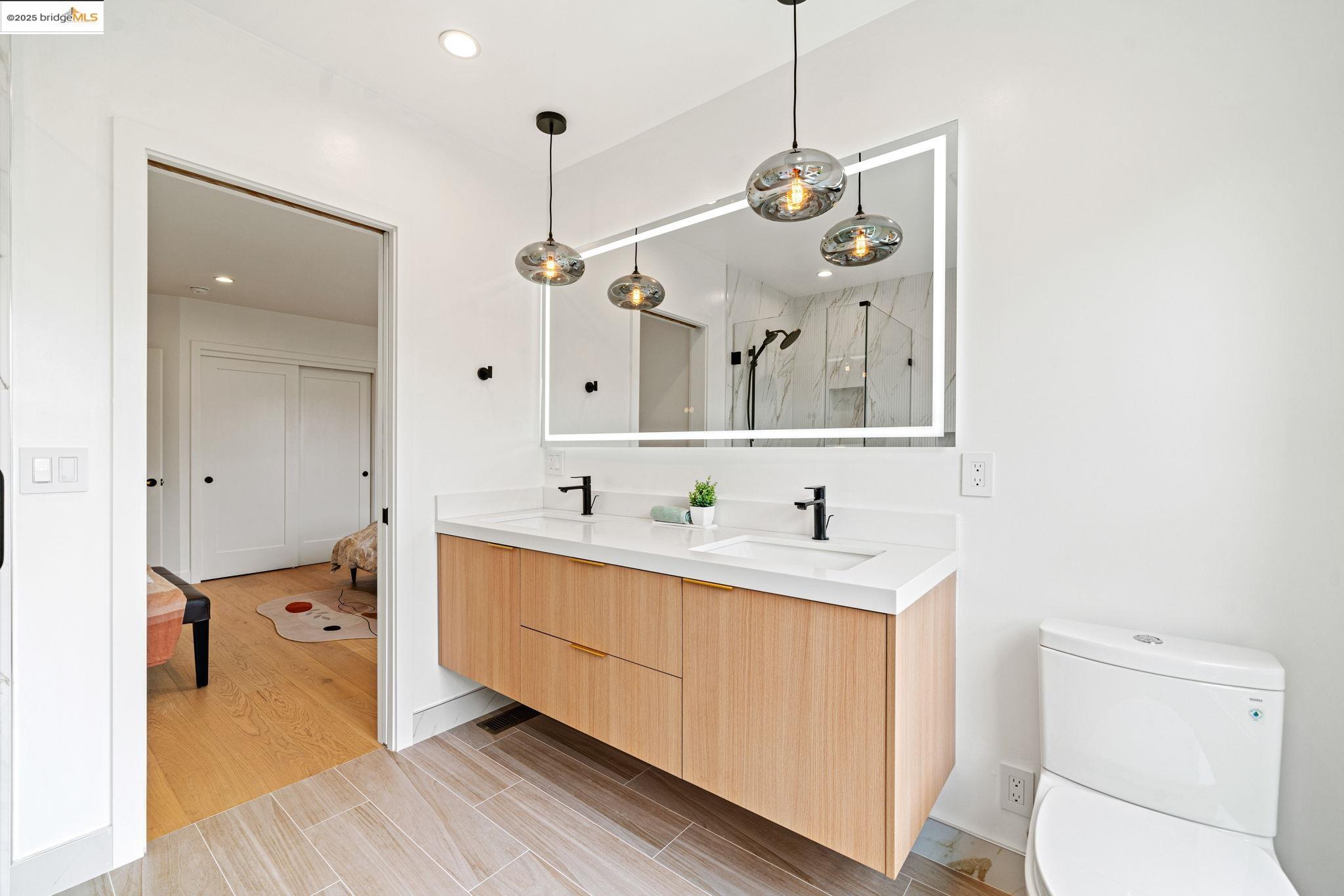 Detail Gallery Image 23 of 48 For 1945 Fulton St, San Francisco,  CA 94117 - 5 Beds | 3 Baths