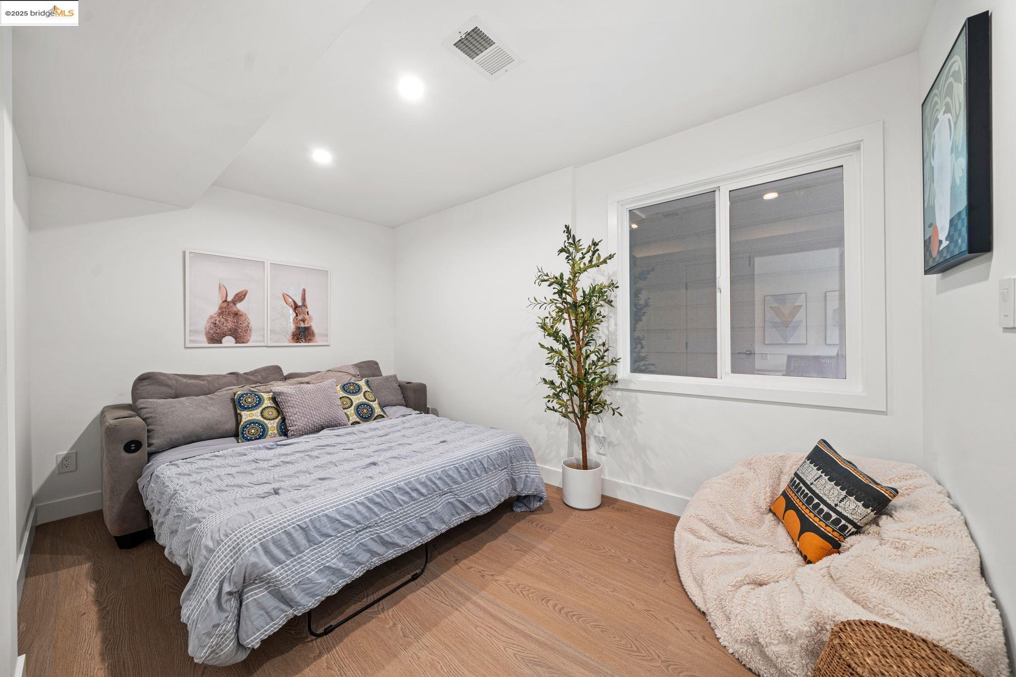 Detail Gallery Image 34 of 50 For 1945-1947 Fulton St, San Francisco,  CA 94117 - – Beds | – Baths