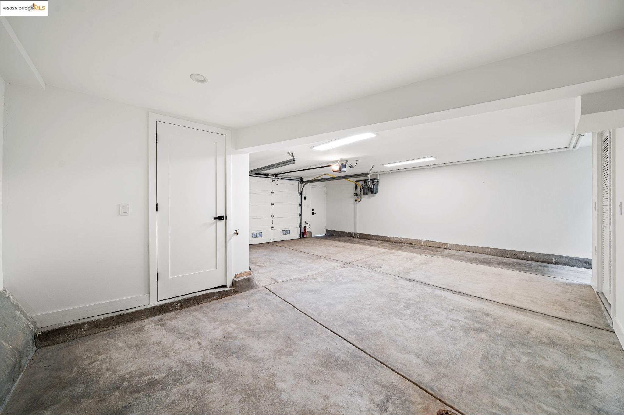 Detail Gallery Image 37 of 50 For 1945-1947 Fulton St, San Francisco,  CA 94117 - – Beds | – Baths