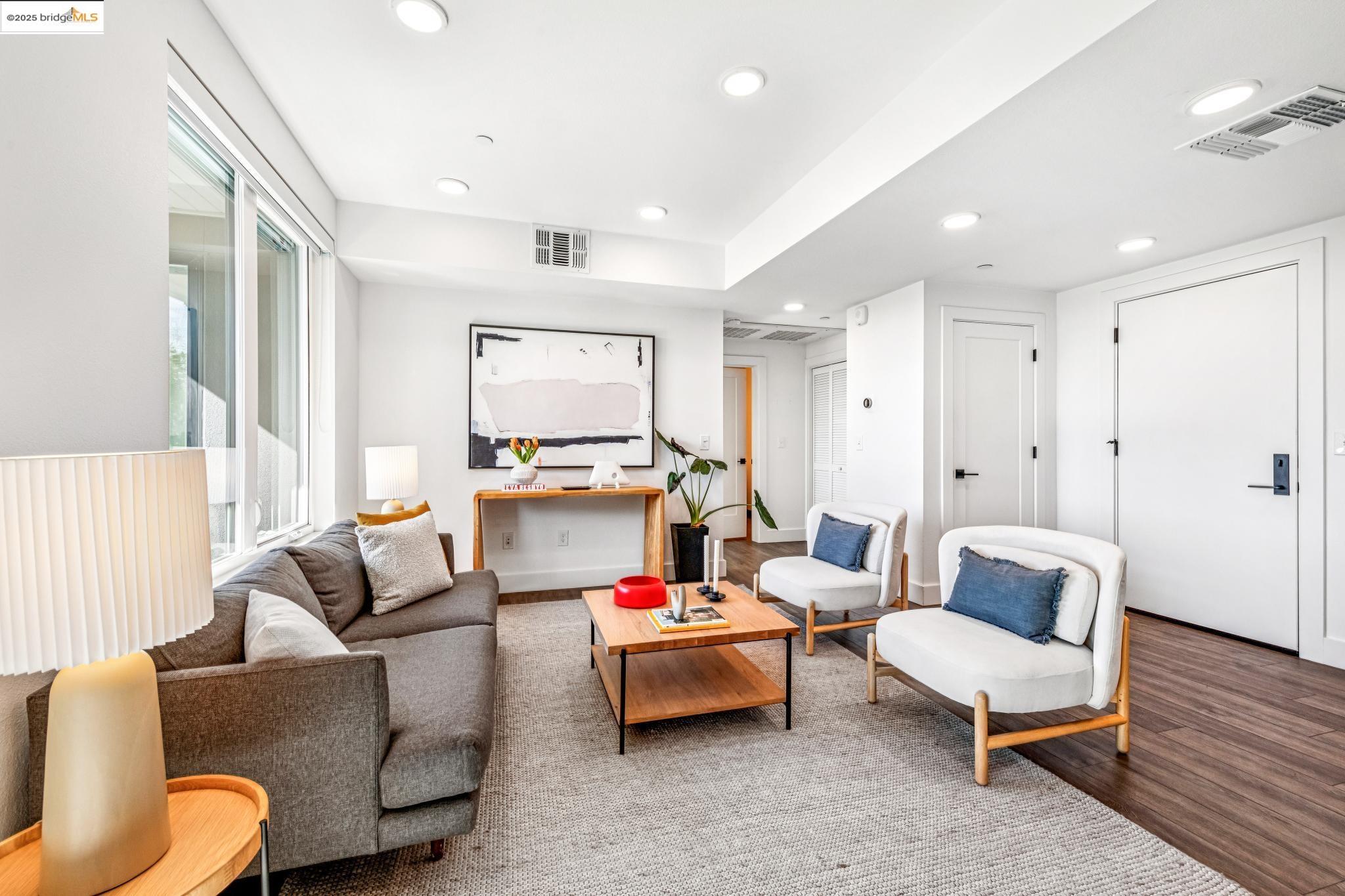 Detail Gallery Image 9 of 43 For 10300 San Pablo Ave #303,  El Cerrito,  CA 94530 - 2 Beds | 2 Baths