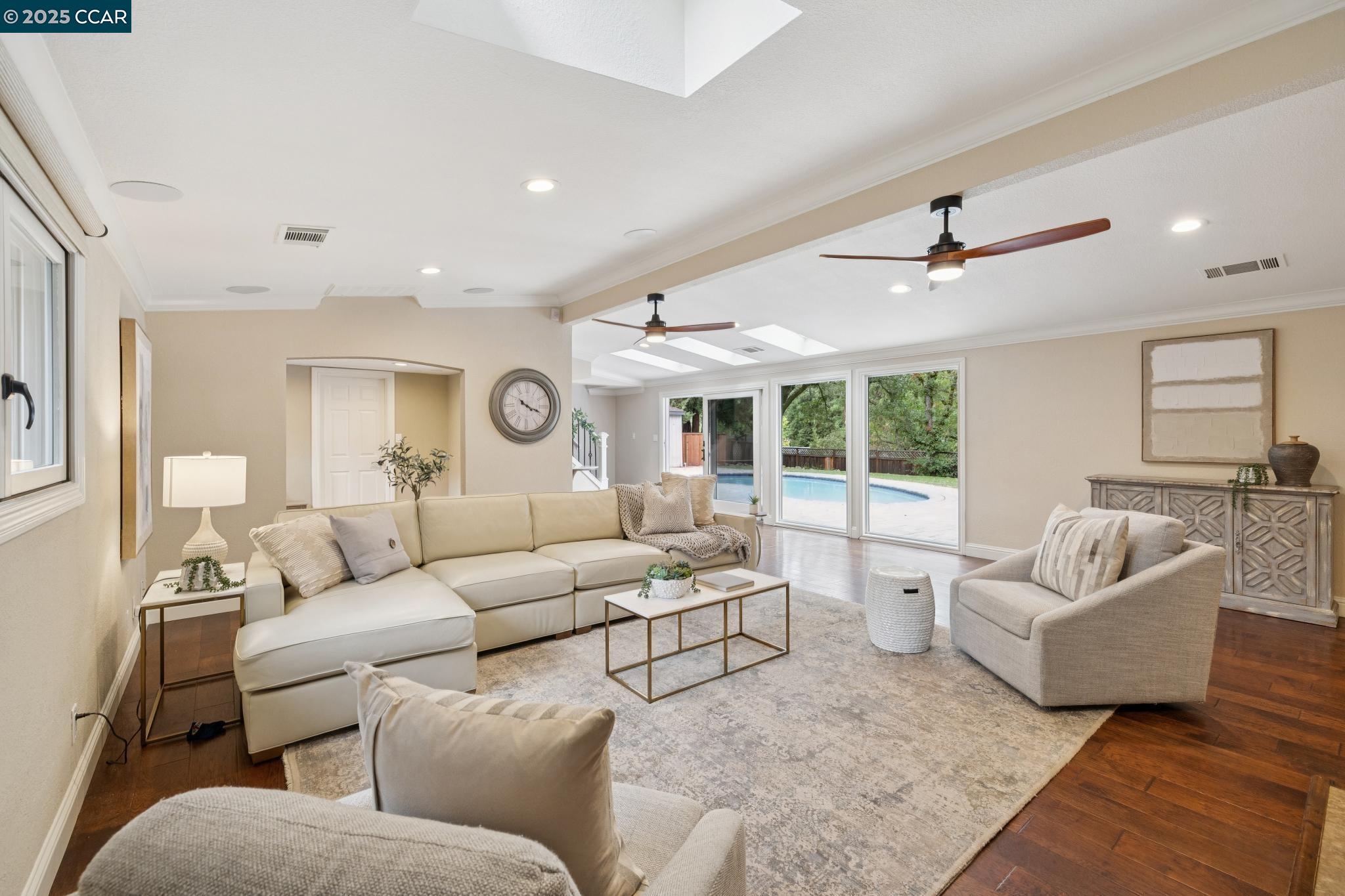 Detail Gallery Image 6 of 60 For 50 Vista Ln, Alamo,  CA 94507 - 5 Beds | 4 Baths