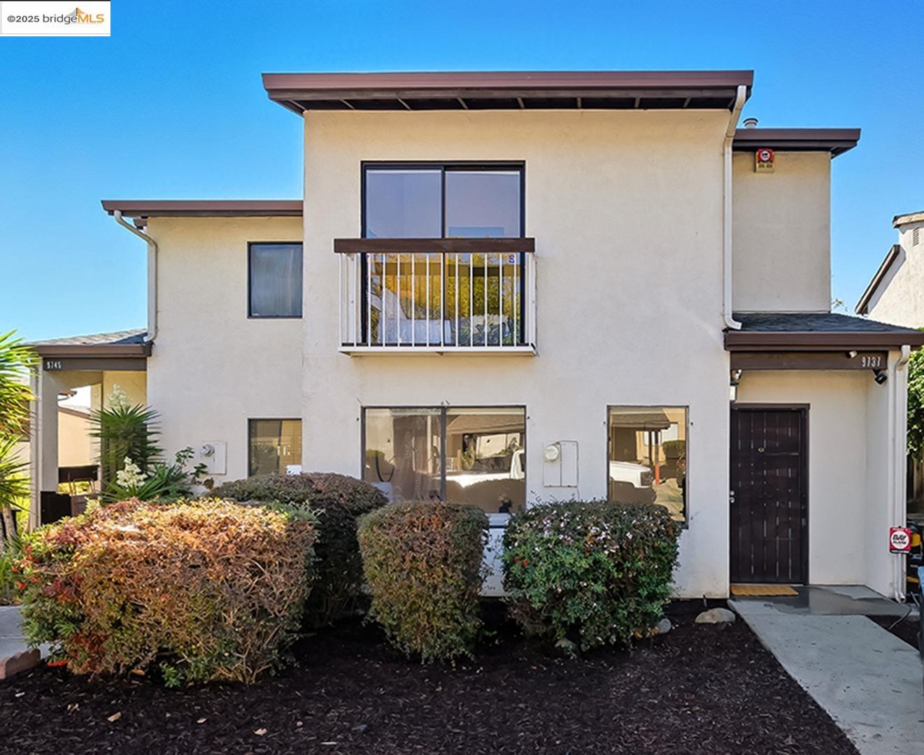 Browse active condo listings in ELMHURST