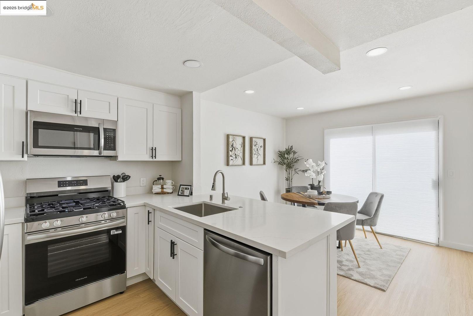Photo #4: 41114750 Listing 