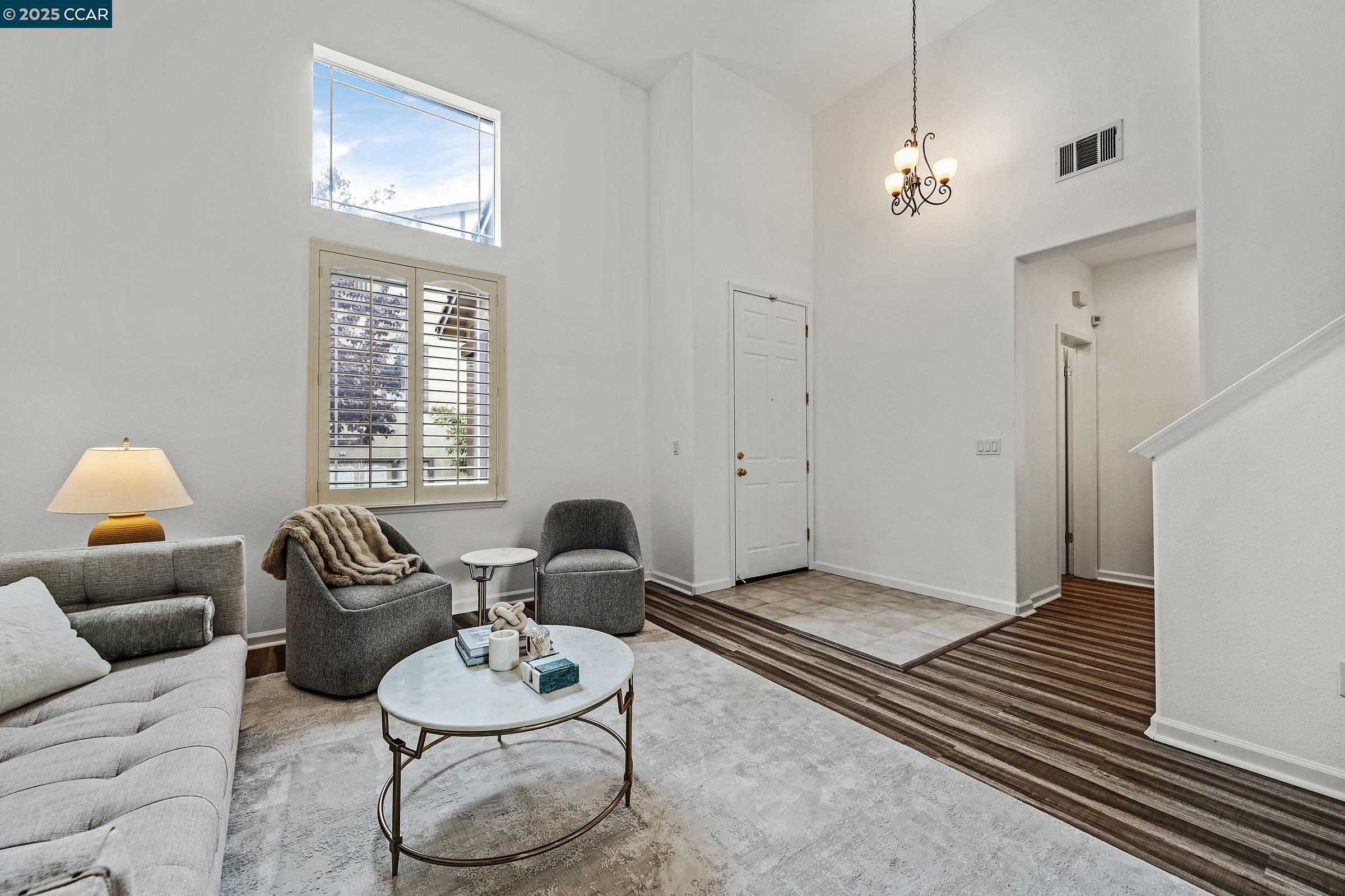 Photo #2: 41114755 Listing 