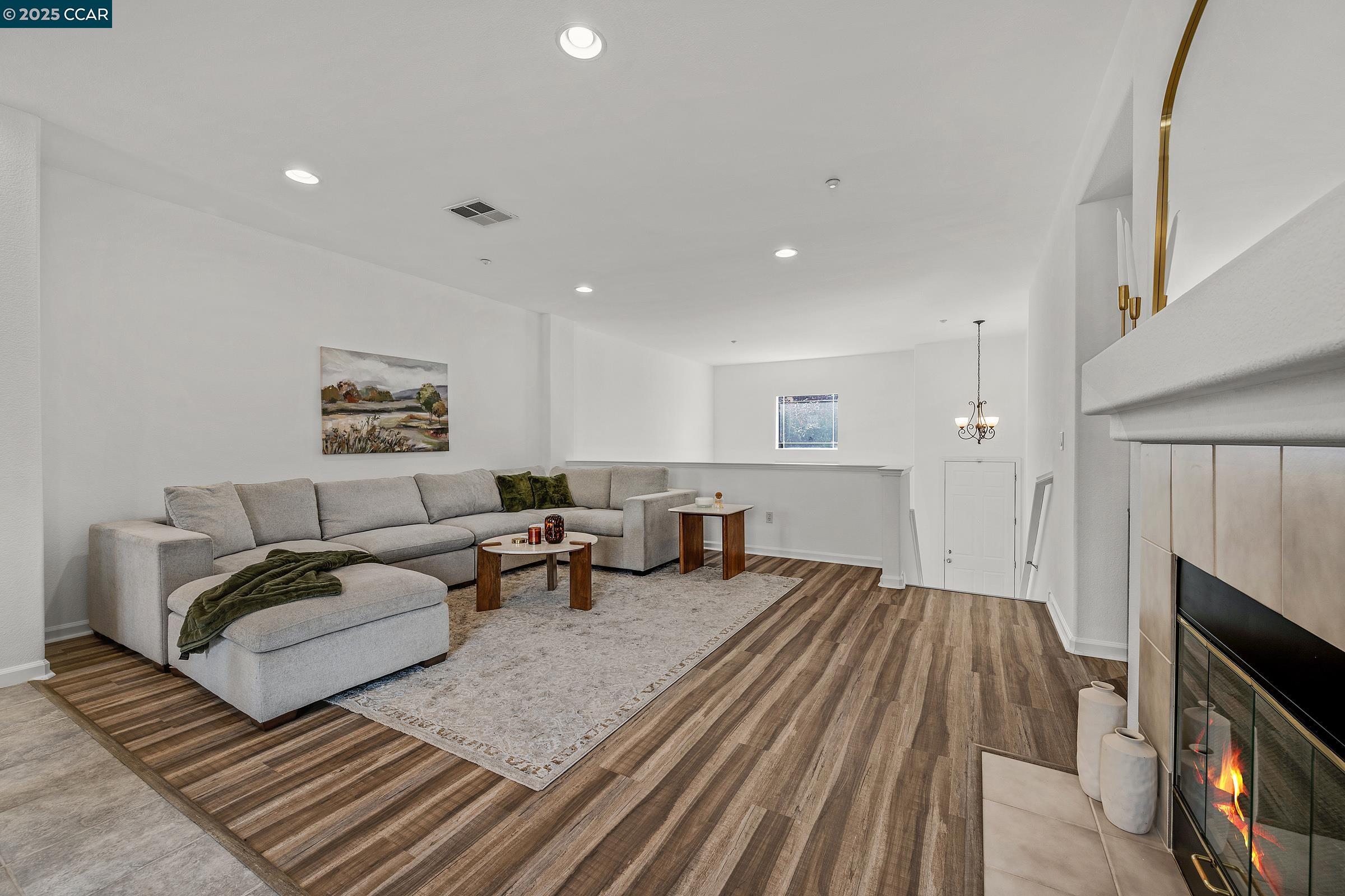 Photo #6: 41114755 Listing 