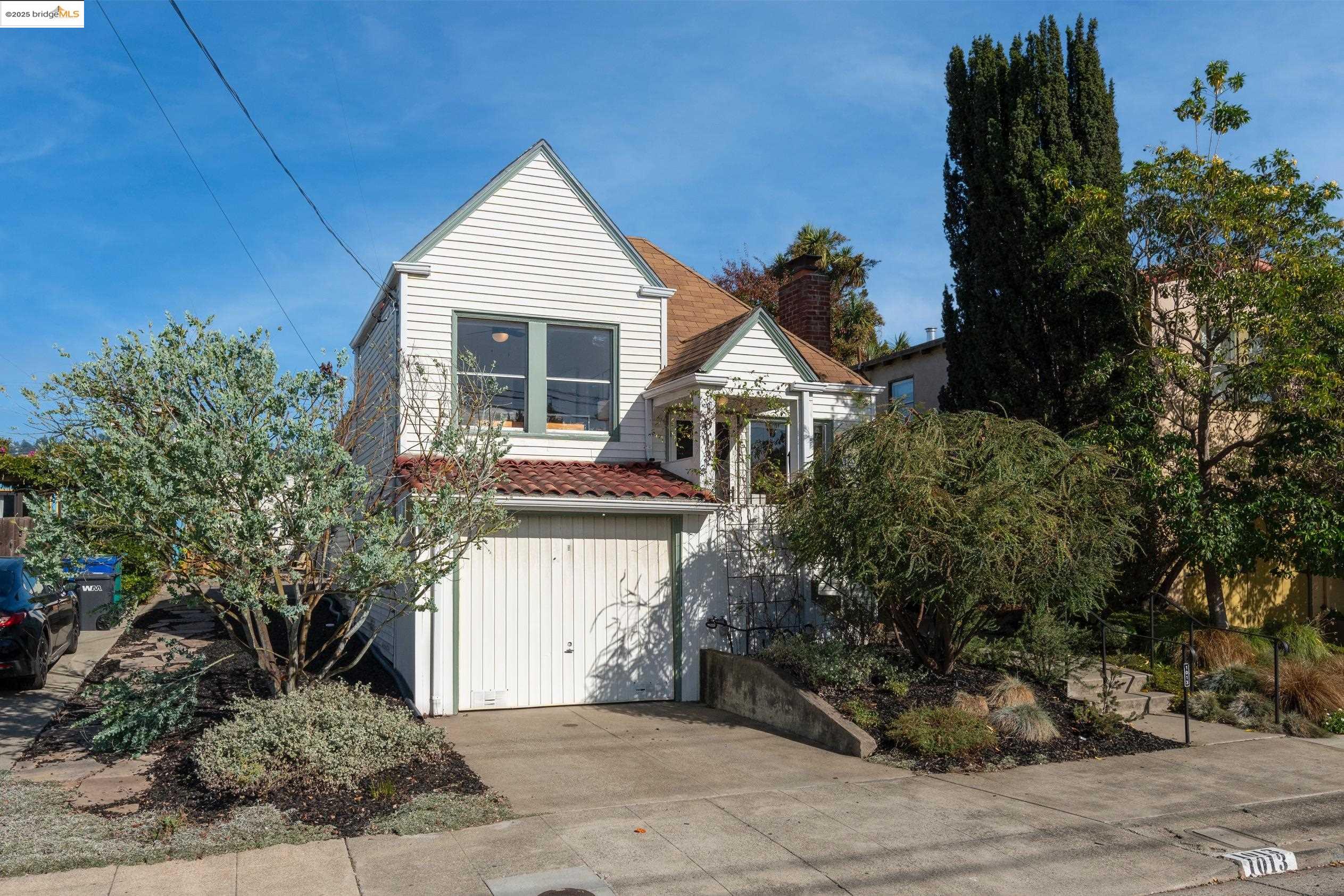 Front Image Thumbnail for EB41114759