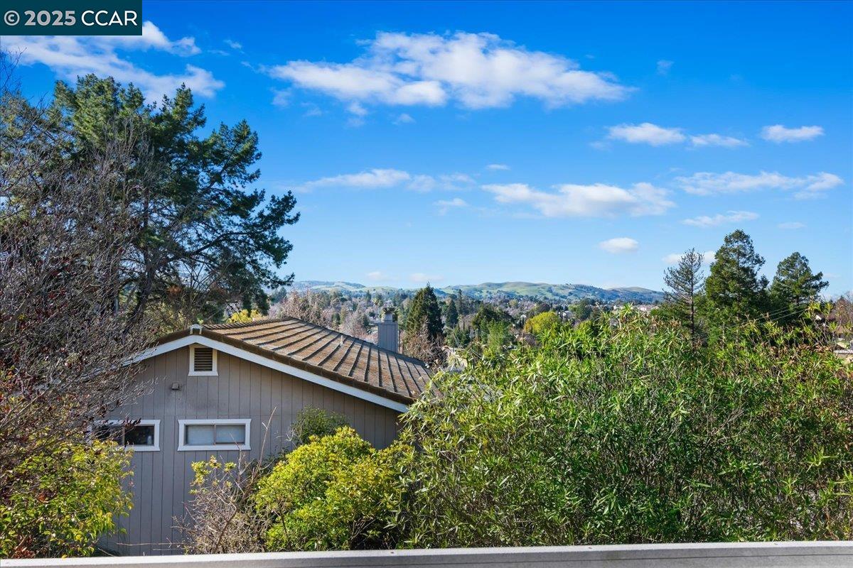 Detail Gallery Image 38 of 48 For 207 Midway Dr, Martinez,  CA 94553 - 4 Beds | 3 Baths