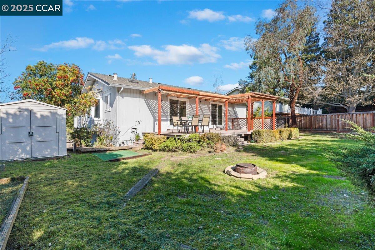 Detail Gallery Image 46 of 48 For 207 Midway Dr, Martinez,  CA 94553 - 4 Beds | 3 Baths