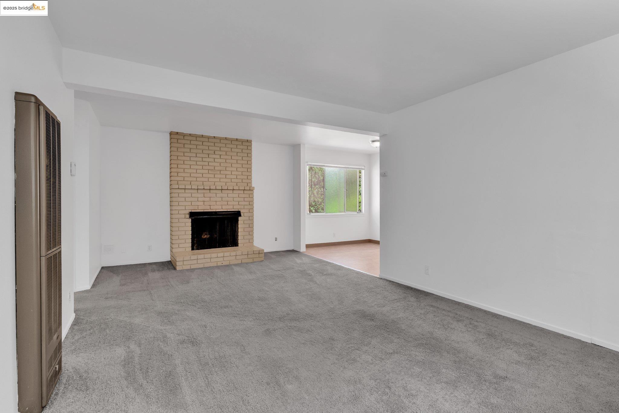 Detail Gallery Image 17 of 29 For 262 Hanover Ave, Oakland,  CA 94606 - – Beds | – Baths