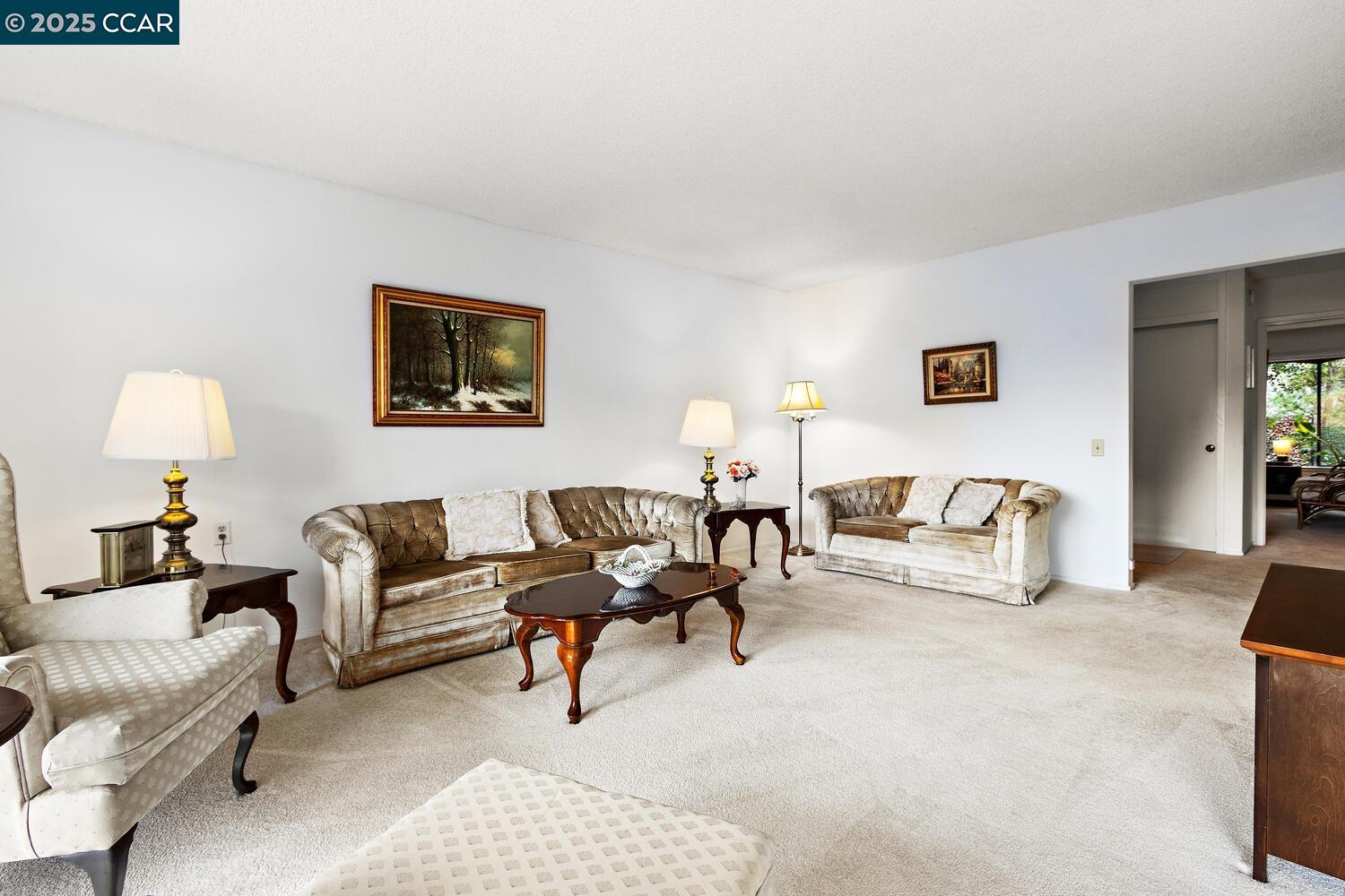 Photo #2: 41114767 Listing 