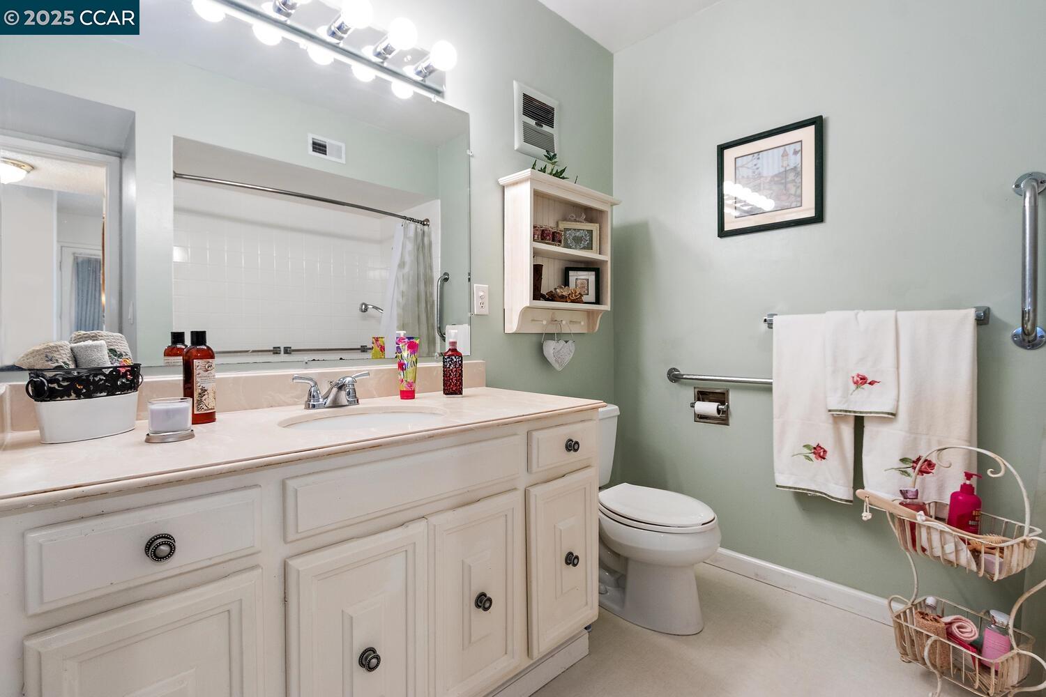 Photo #17: 41114767 Listing: Photo #17