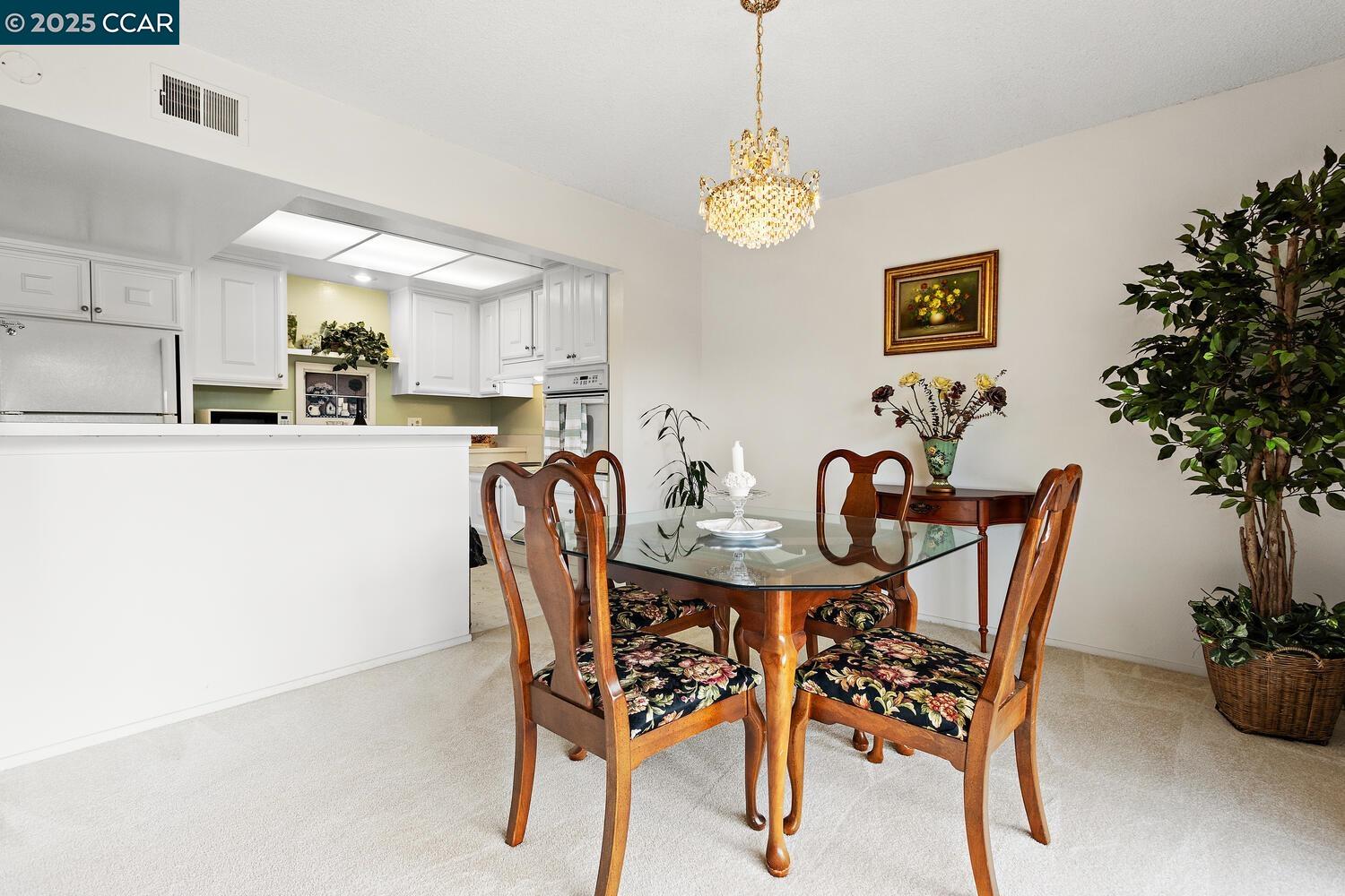 Photo #6: 41114767 Listing 