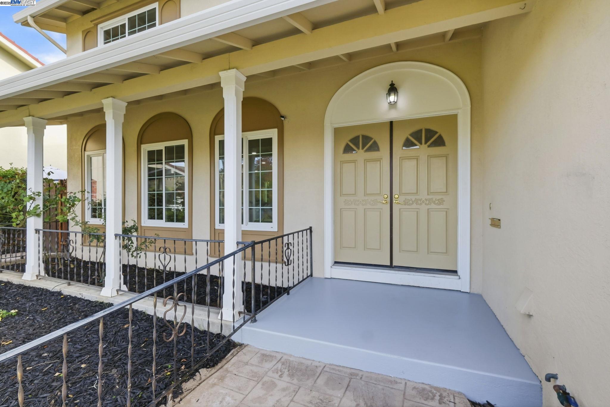 Detail Gallery Image 4 of 59 For 42293 Camino Santa Barbara, Fremont,  CA 94539 - 4 Beds | 3 Baths