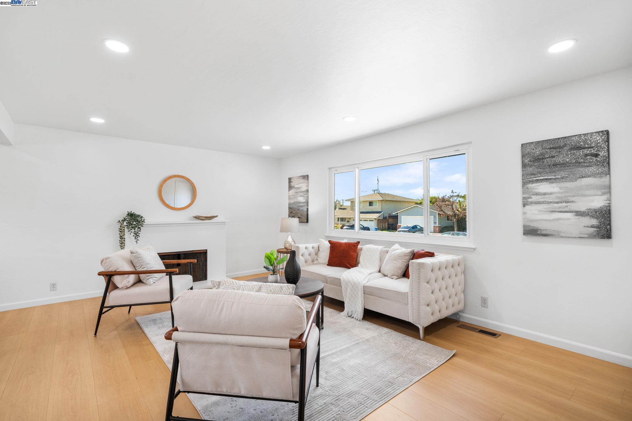 Detail Gallery Image 4 of 56 For 48346 Cottonwood St, Fremont,  CA 94539 - 3 Beds | 3 Baths