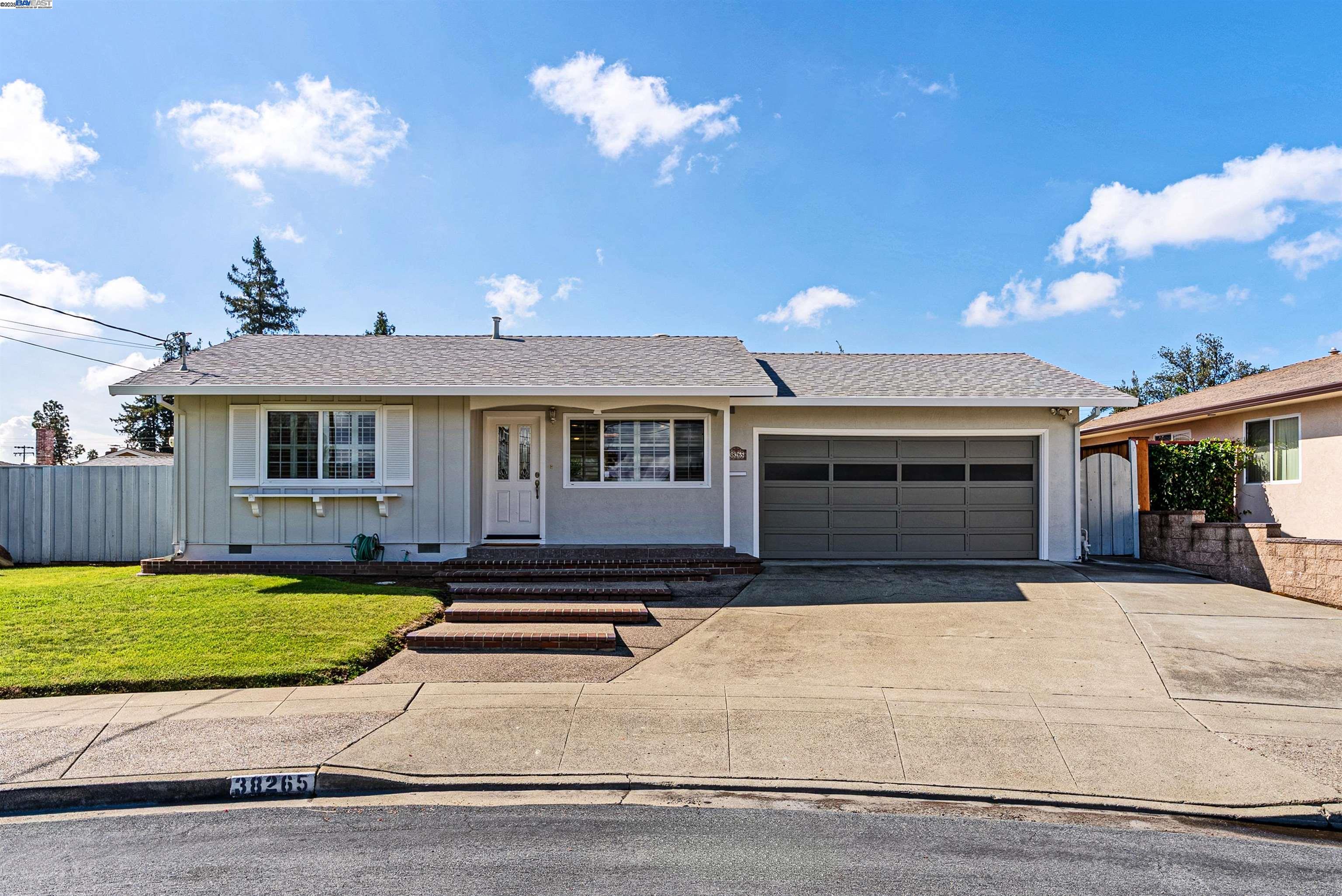 Front Image Thumbnail for BE41114778