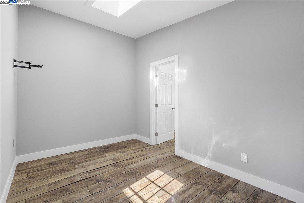 Detail Gallery Image 20 of 23 For 2529 Noble Ave, Alameda,  CA 94501 - 2 Beds | 1 Baths