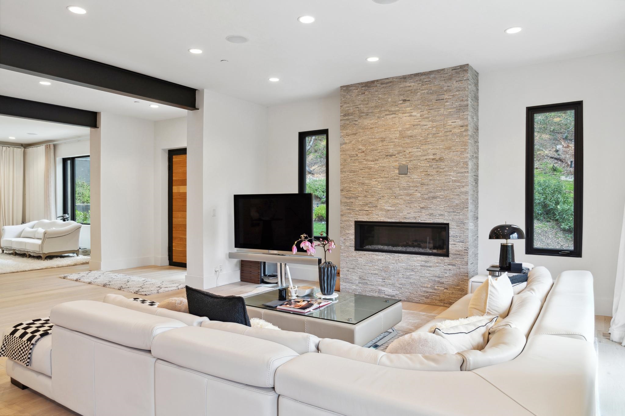 Detail Gallery Image 22 of 60 For 3 West Cir, Oakland,  CA 94611 - 4 Beds | 4/1 Baths