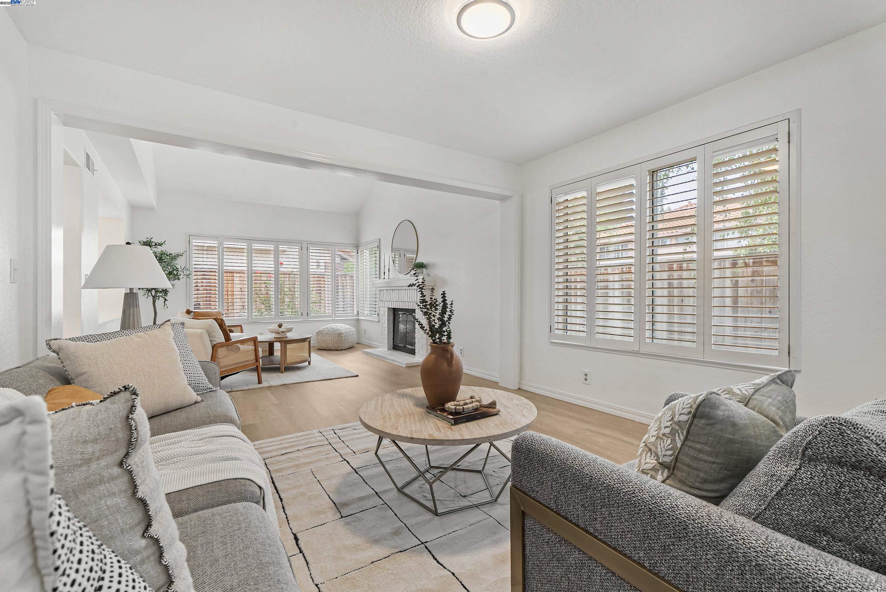 Detail Gallery Image 6 of 40 For 1585 Poppybank Ct, Pleasanton,  CA 94566 - 4 Beds | 2/1 Baths