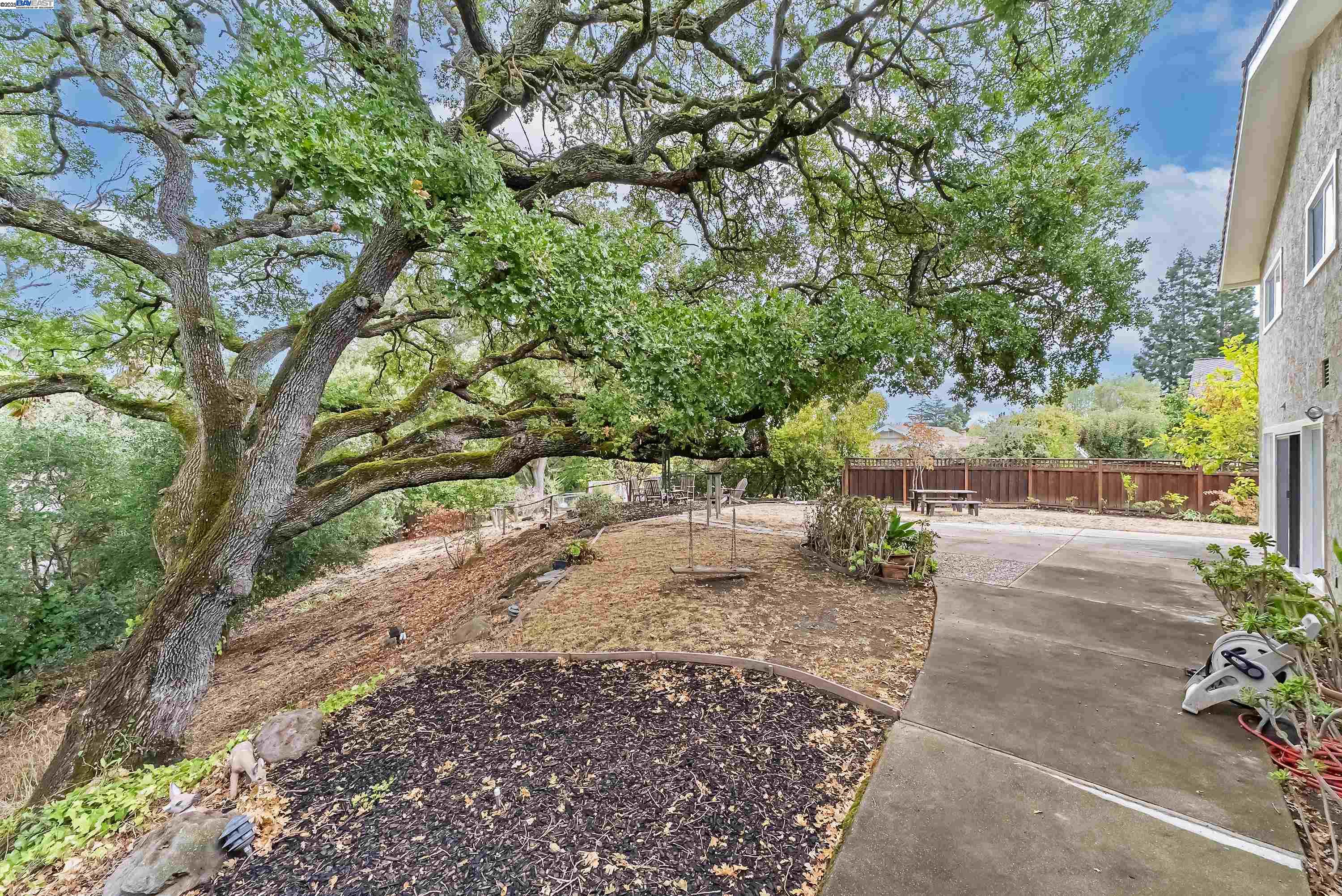 Detail Gallery Image 49 of 52 For 1890 Morello Ave, Pleasant Hill,  CA 94523 - 4 Beds | 3 Baths